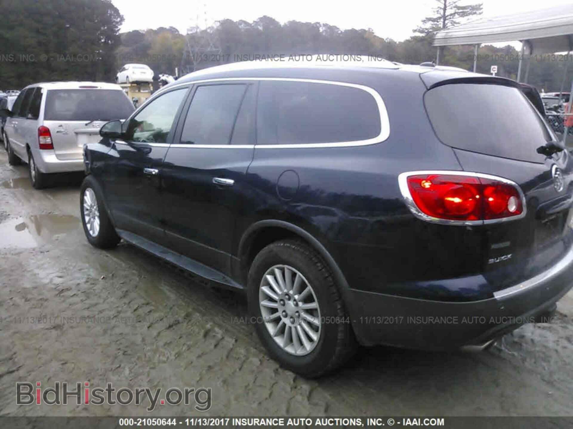 2011 Buick Enclave - VIN: 5GAKVBED6BJ182285 - Фото 3