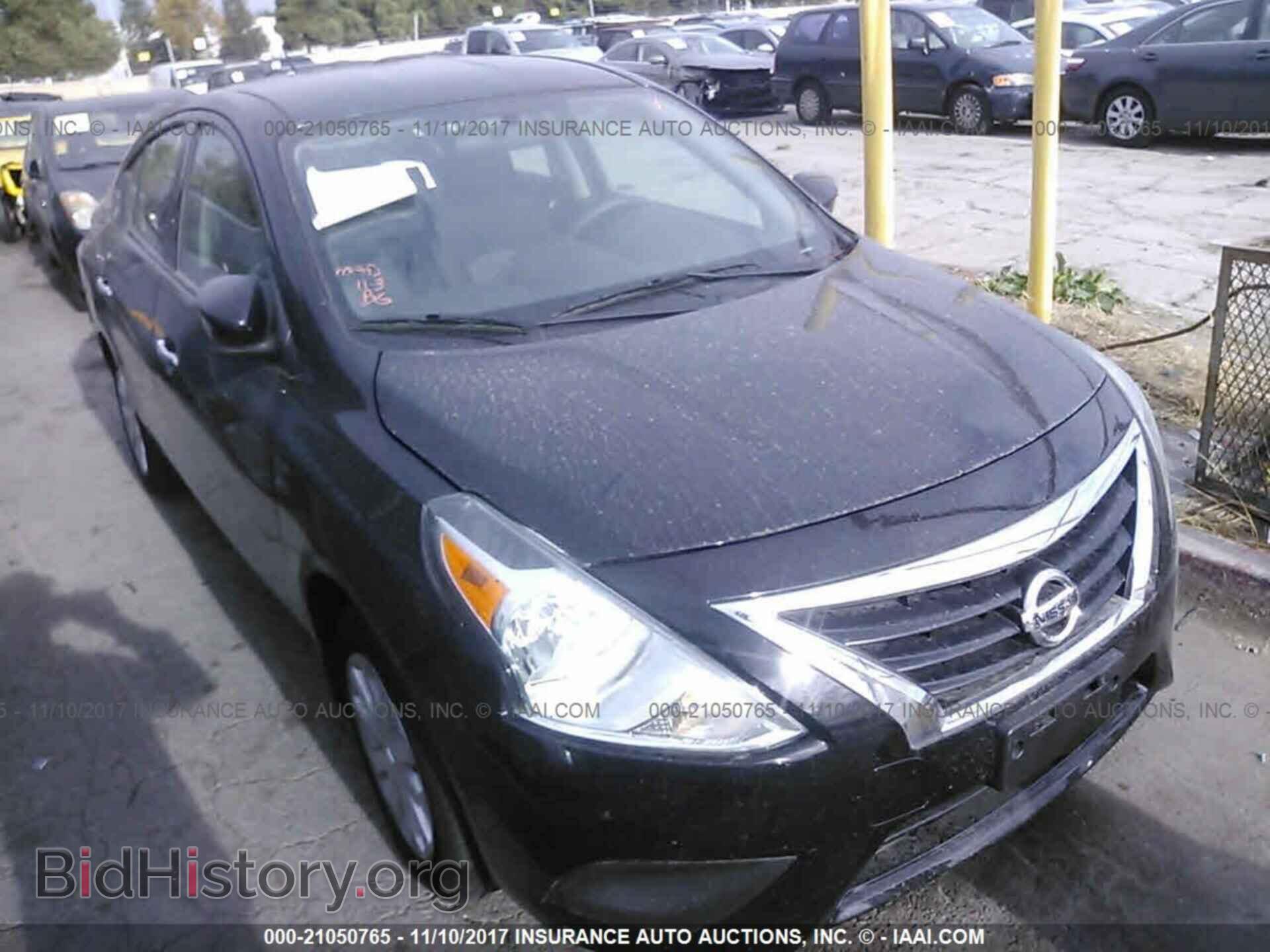 Photo 3N1CN7AP9HL804415 - Nissan Versa 2017