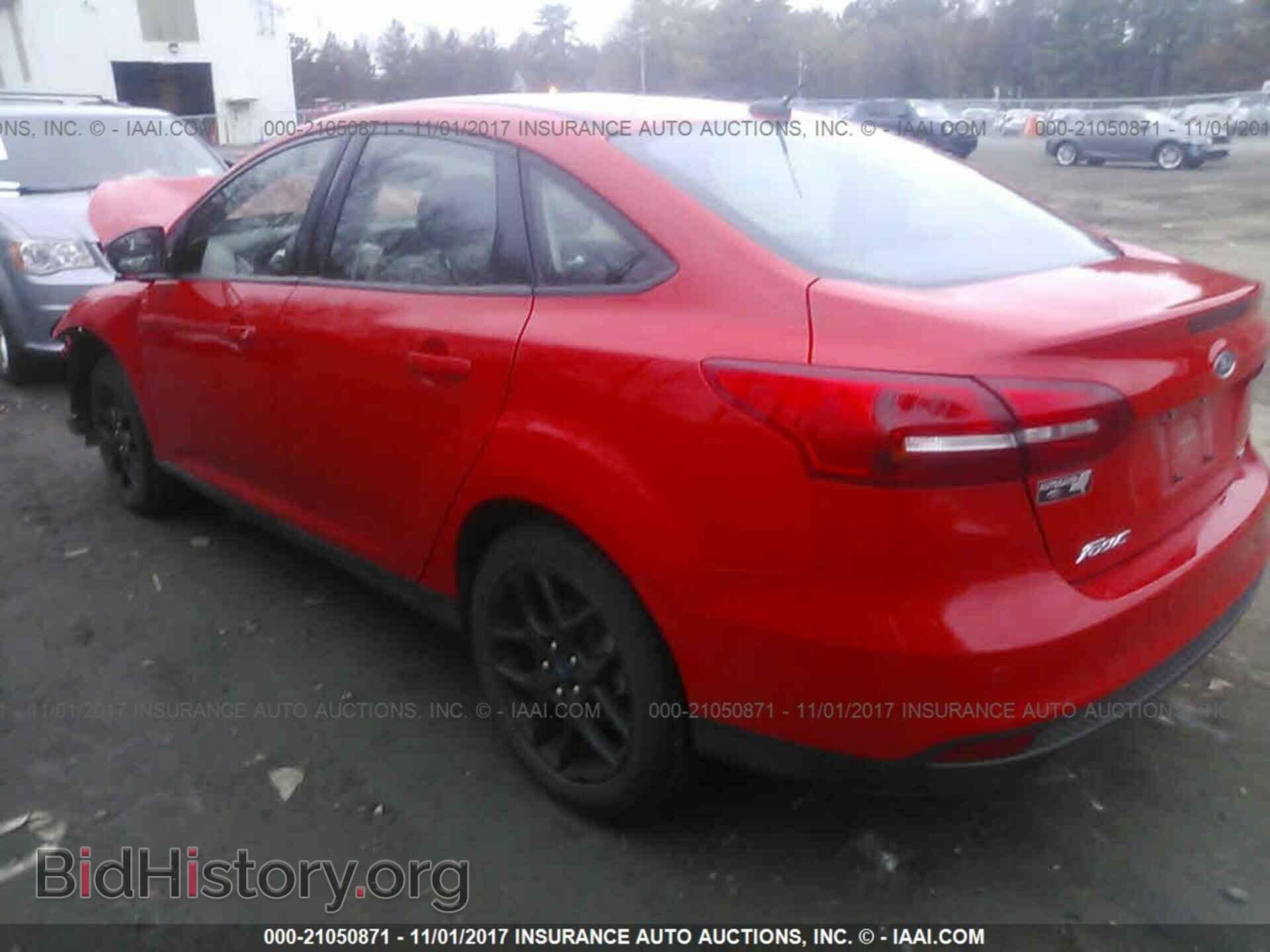 2016 Ford Focus - VIN: 1FADP3F21GL396767 - Фото 3