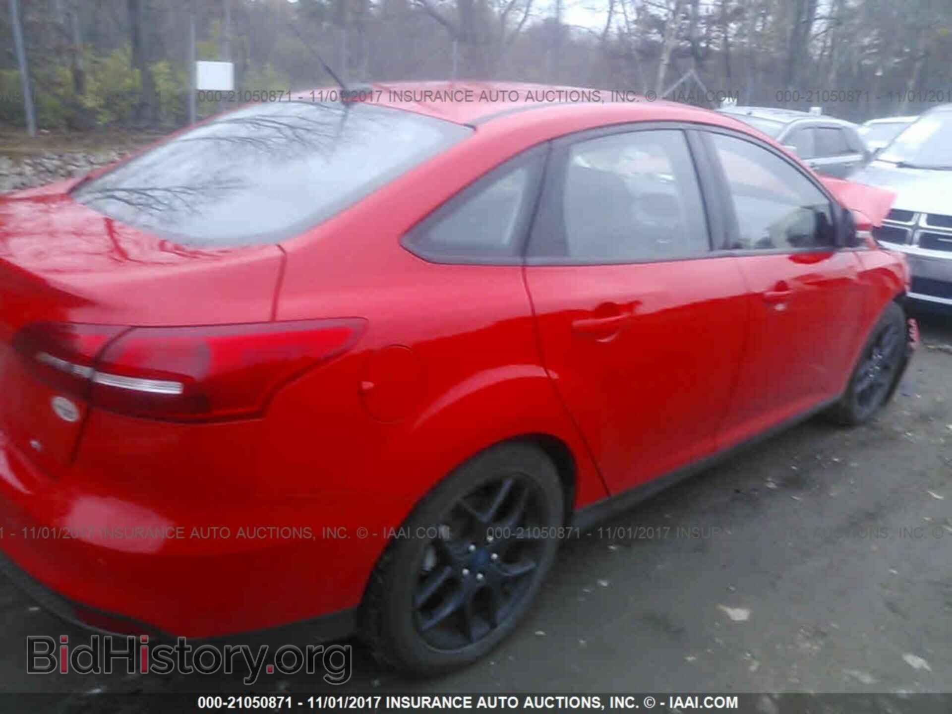 2016 Ford Focus - VIN: 1FADP3F21GL396767 - Фото 4
