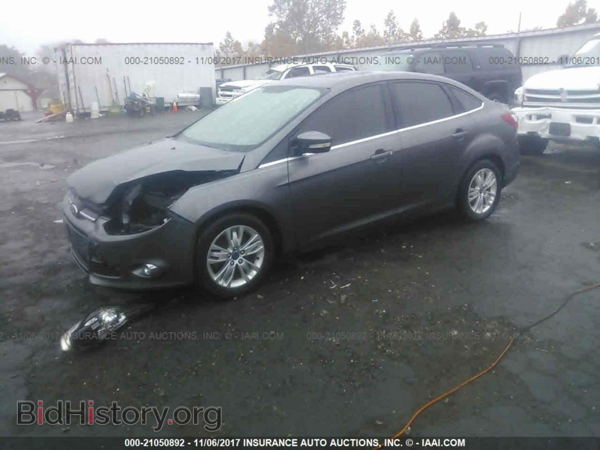 2012 Ford Focus - VIN: 1FAHP3H29CL193845 - Photo 2
