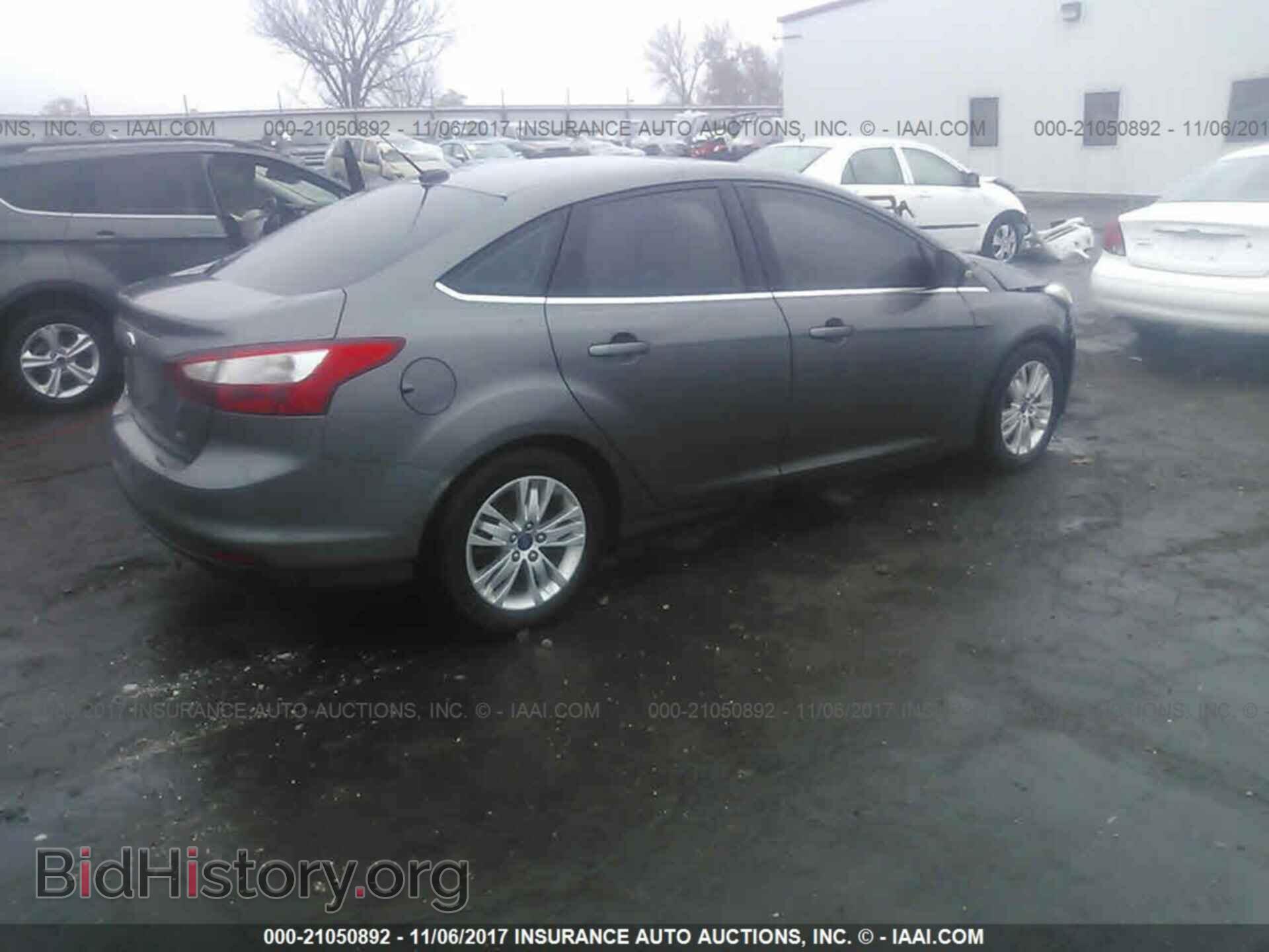 2012 Ford Focus - VIN: 1FAHP3H29CL193845 - Photo 4