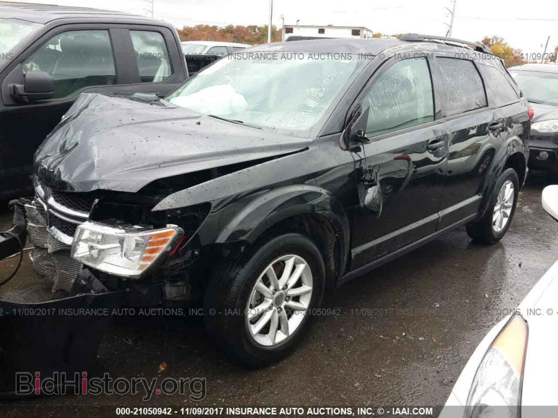 2015 Dodge Journey - VIN: 3C4PDCBB0FT679038 - Photo 2