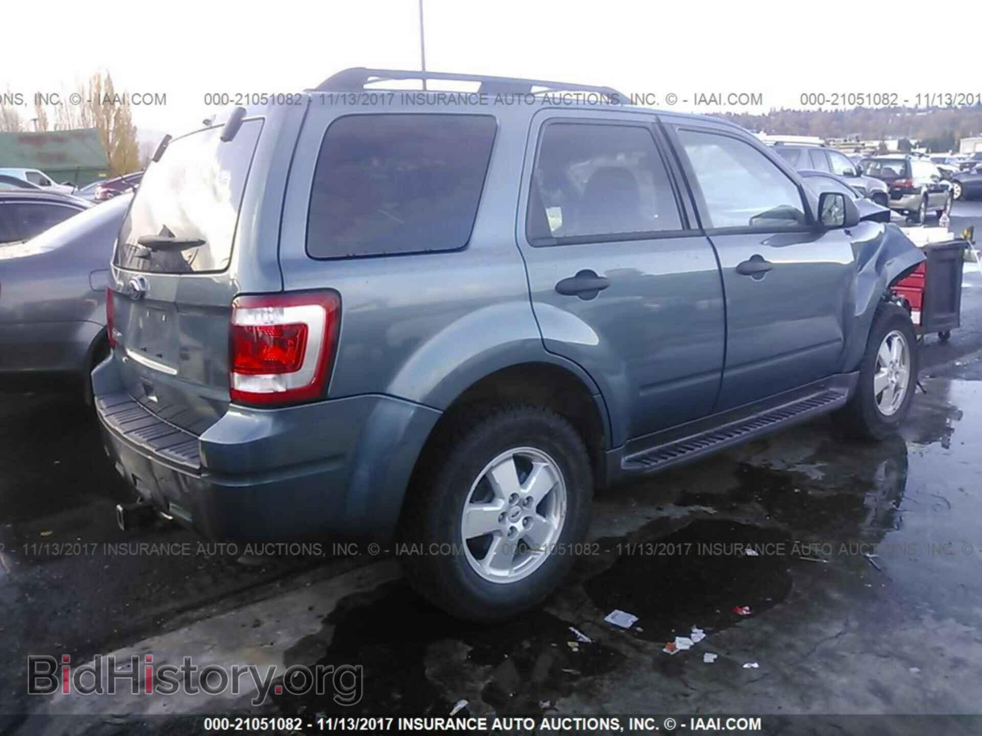 2011 Ford Escape - VIN: 1FMCU9C72BKB27740 - Photo 4
