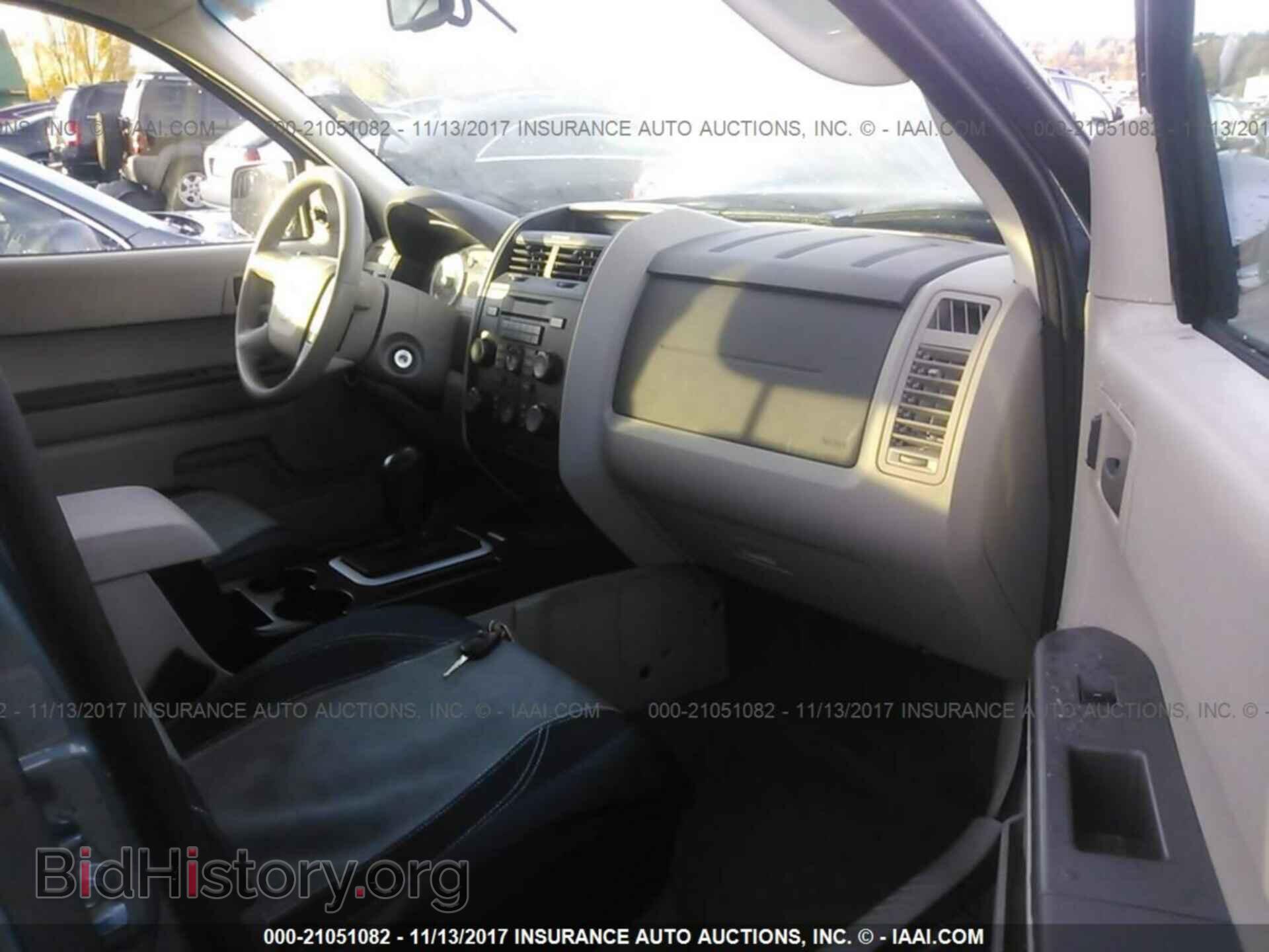2011 Ford Escape - VIN: 1FMCU9C72BKB27740 - Photo 5