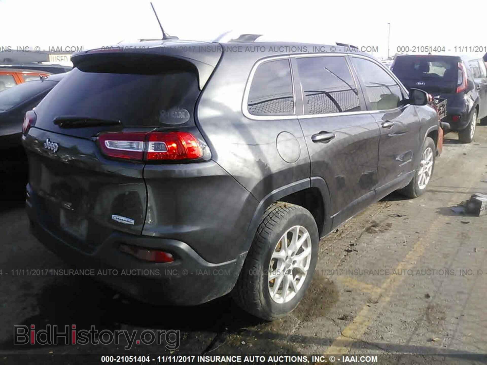 2014 Jeep Cherokee - VIN: 1C4PJLCB2EW170729 - Photo 4