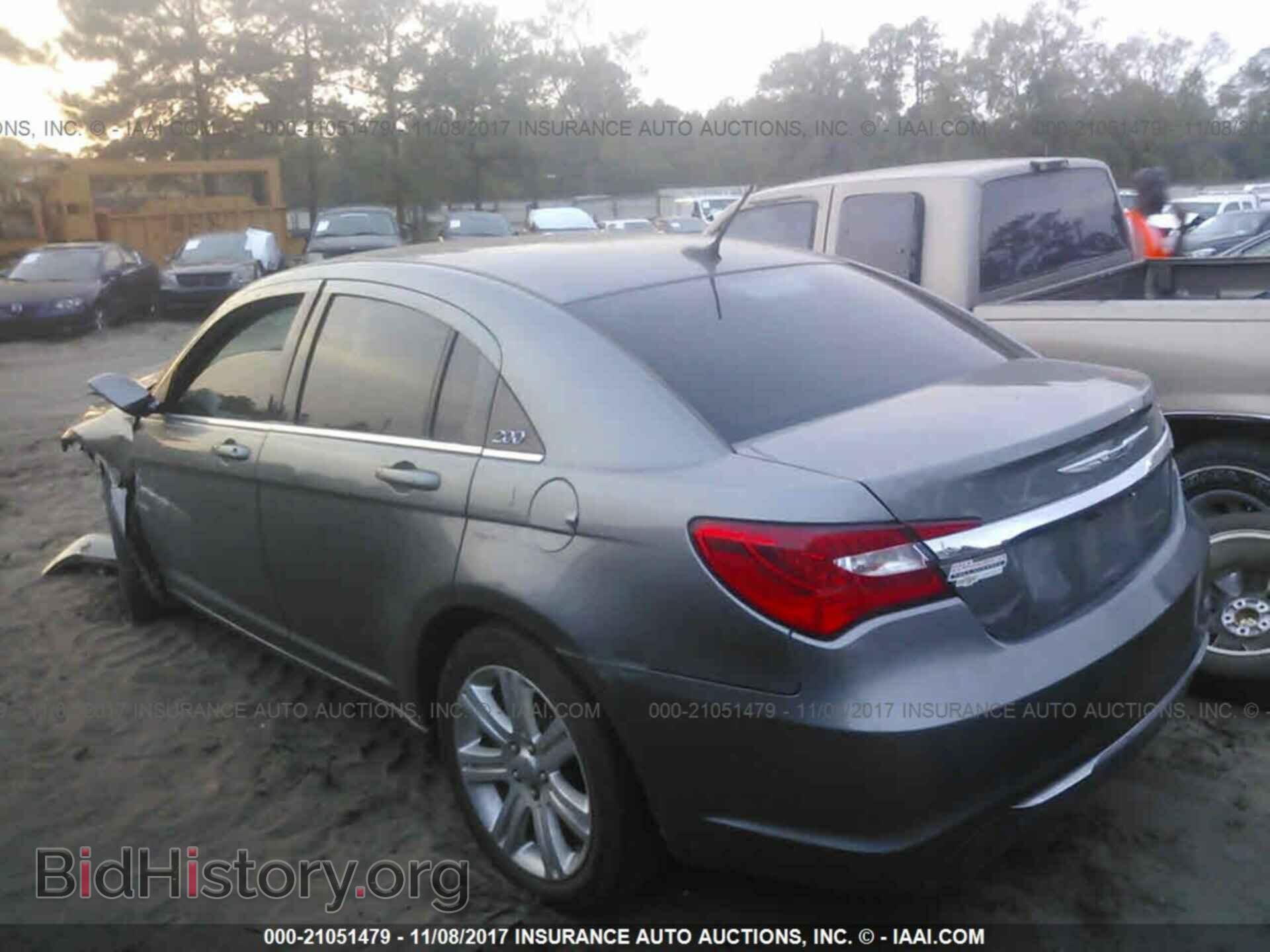 2013 Chrysler 200 - VIN: 1C3CCBBB6DN577787 - Фото 3