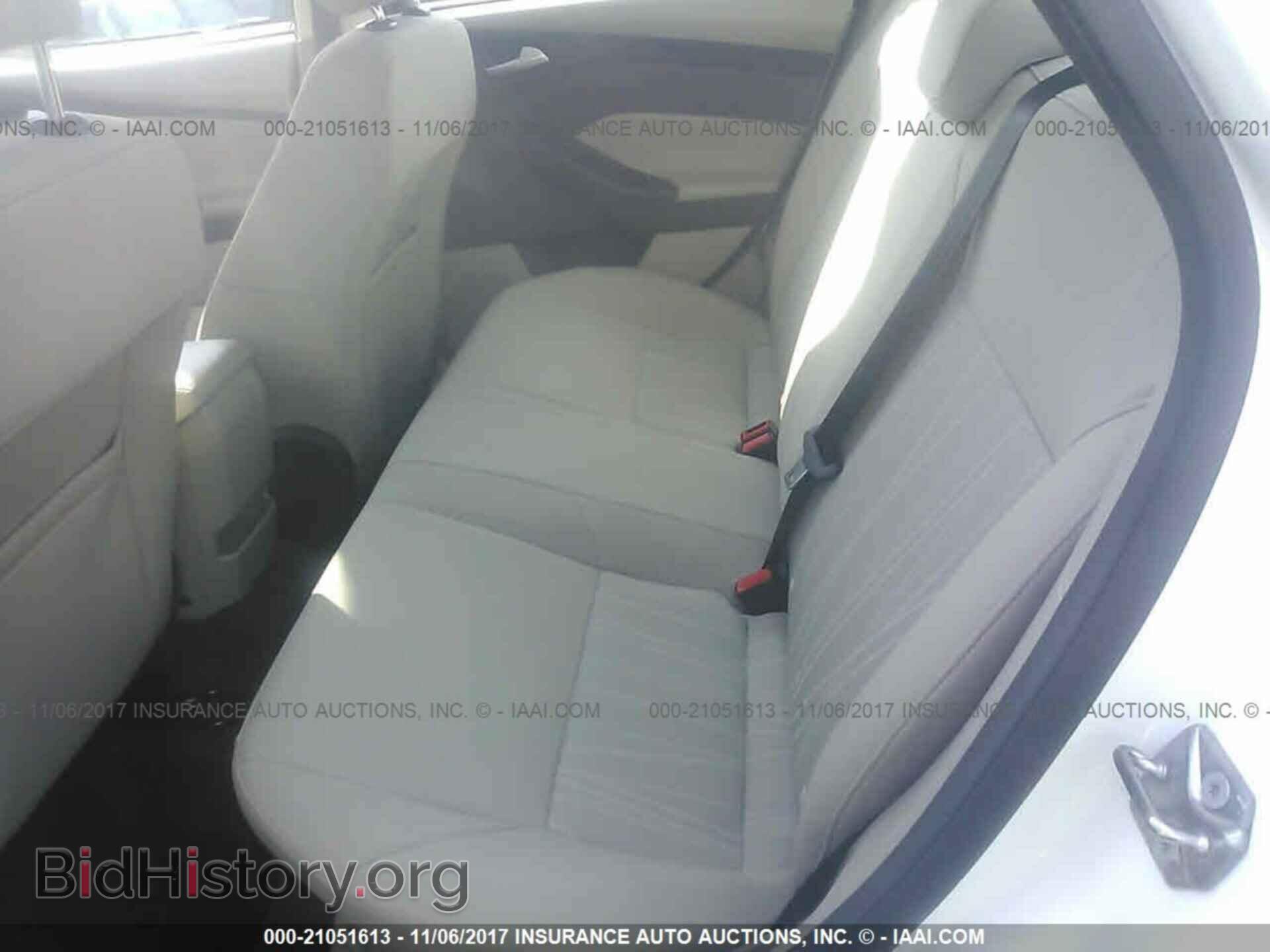 2016 Ford Focus - VIN: 1FADP3F25GL266104 - Фото 8
