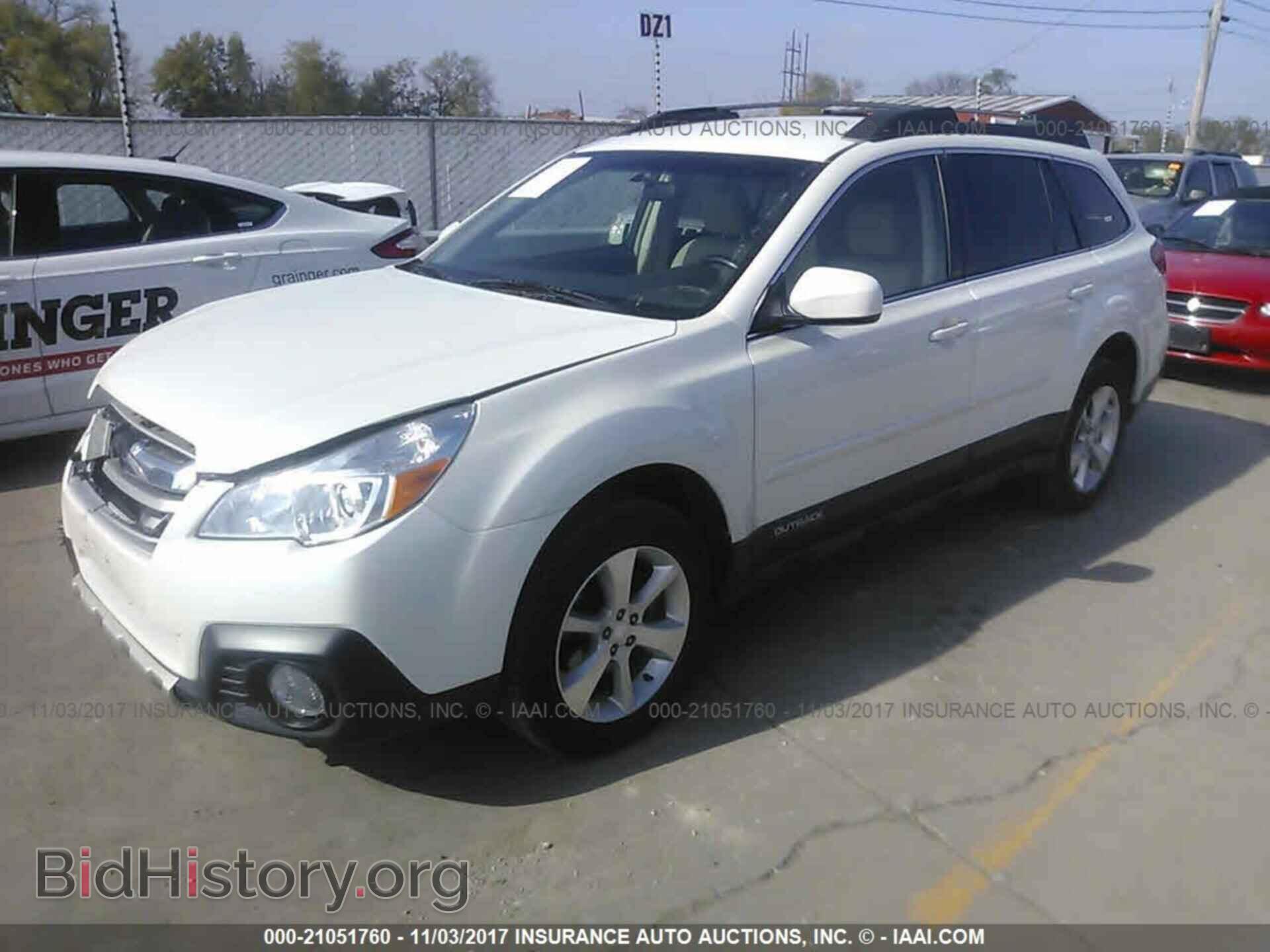 2014 Subaru Outback - VIN: 4S4BRBKC2E3312341 - Фото 2