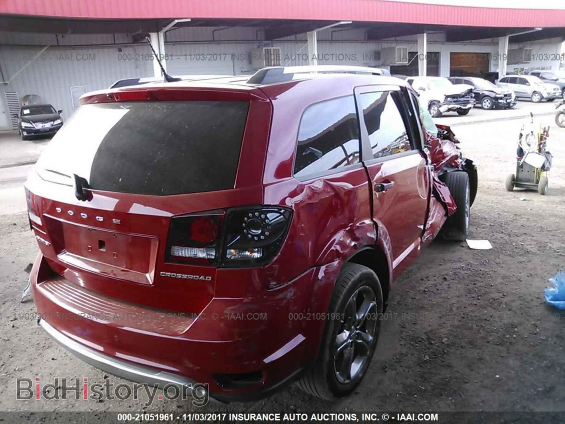 2016 Dodge Journey - VIN: 3C4PDCGB3GT240636 - Photo 4