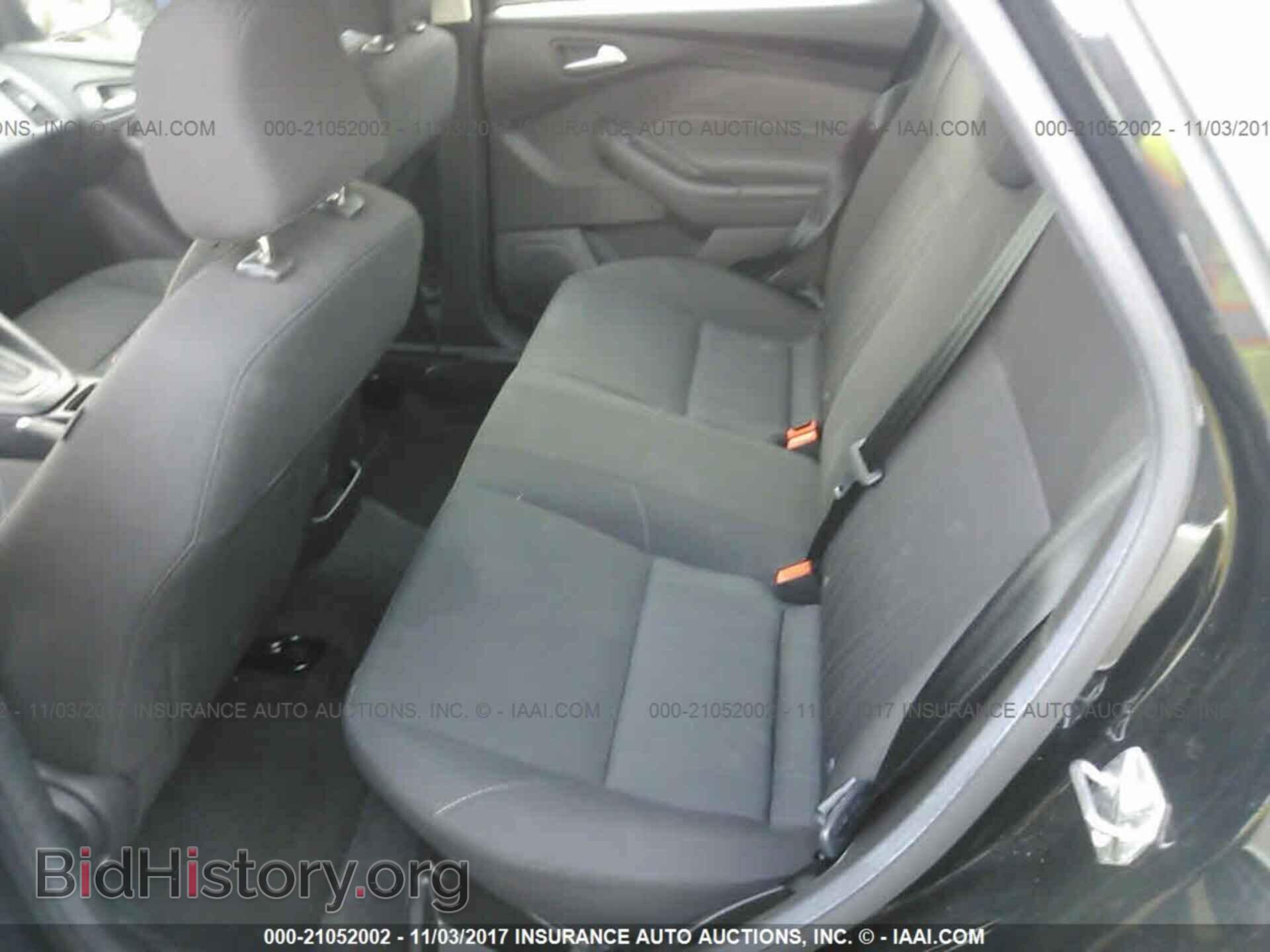 2017 Ford Focus - VIN: 1FADP3F23HL231675 - Photo 8