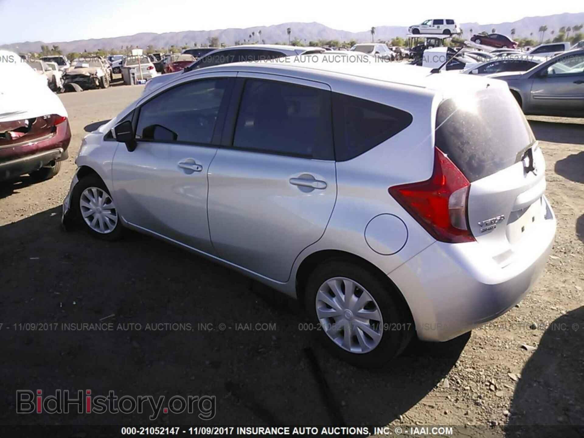 2015 Nissan Versa note - VIN: 3N1CE2CP2FL418190 - Фото 3