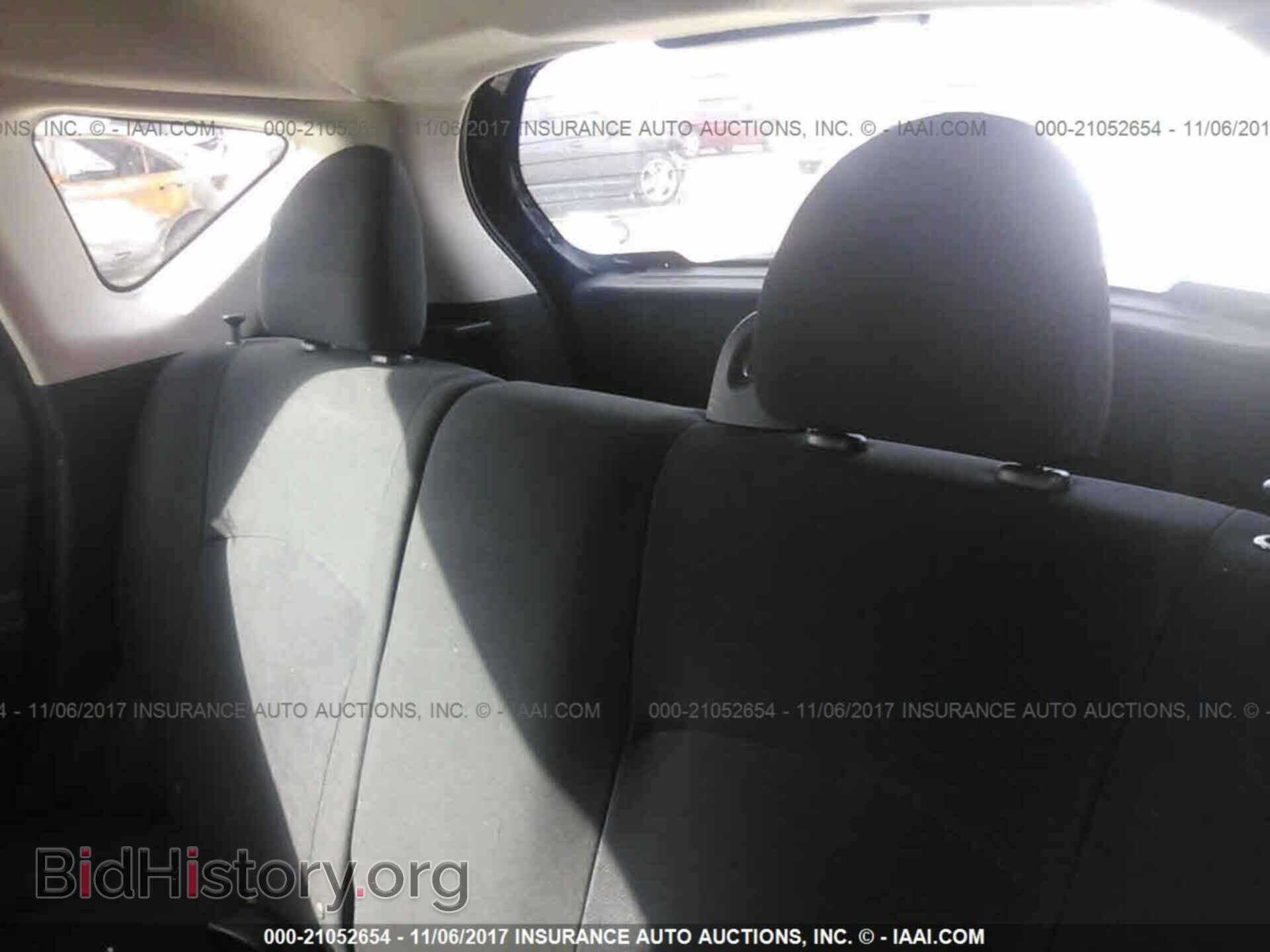 2014 Nissan Versa note - VIN: 3N1CE2CP5EL426184 - Photo 8