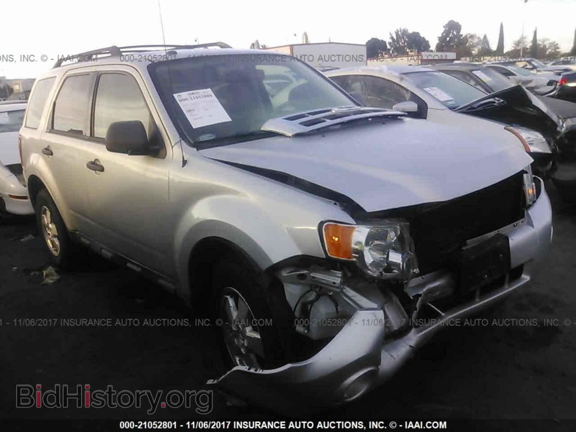 Photo 1FMCU0D79CKB19985 - Ford Escape 2012