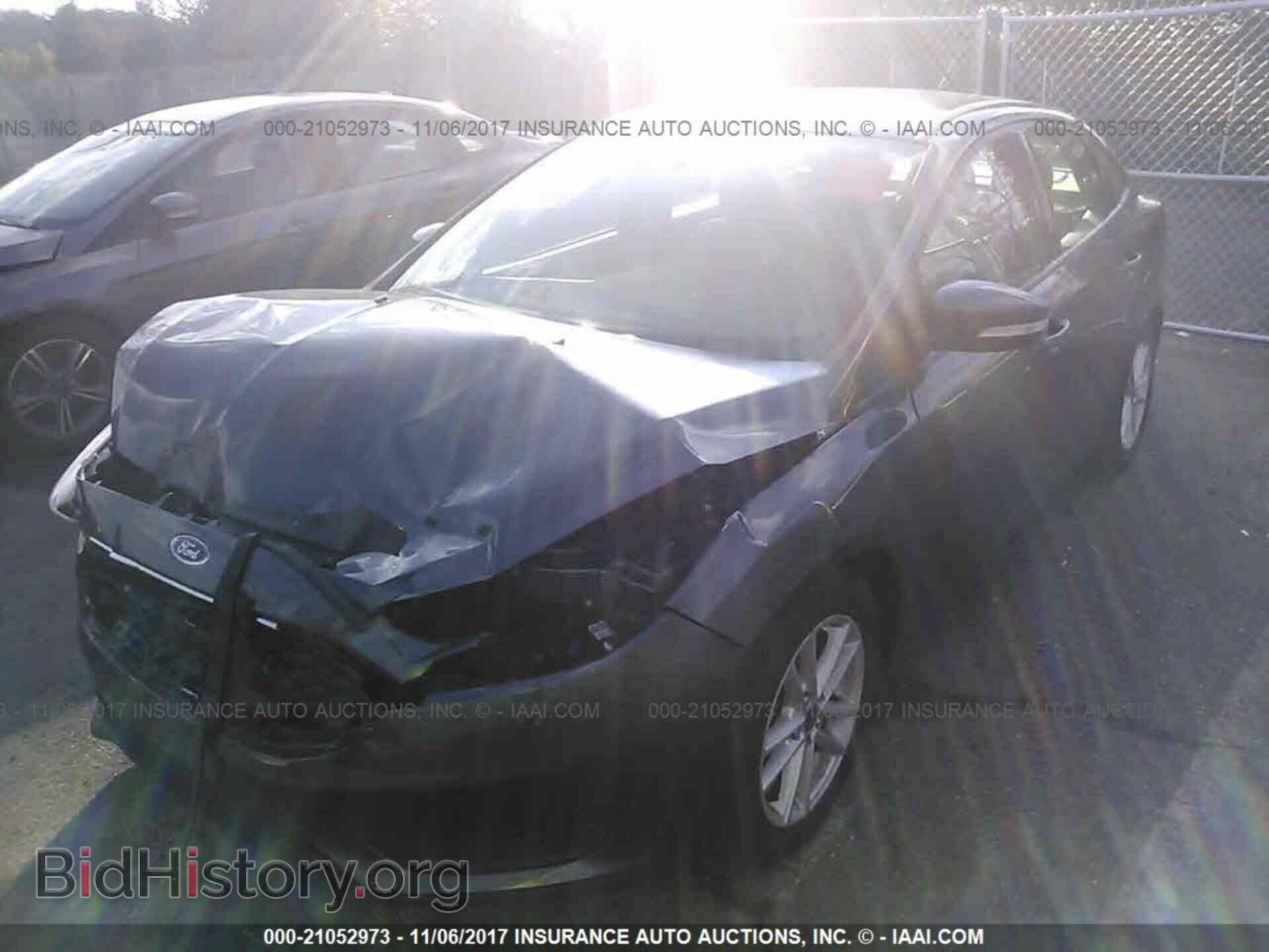 2016 Ford Focus - VIN: 1FADP3F29GL390070 - Photo 2