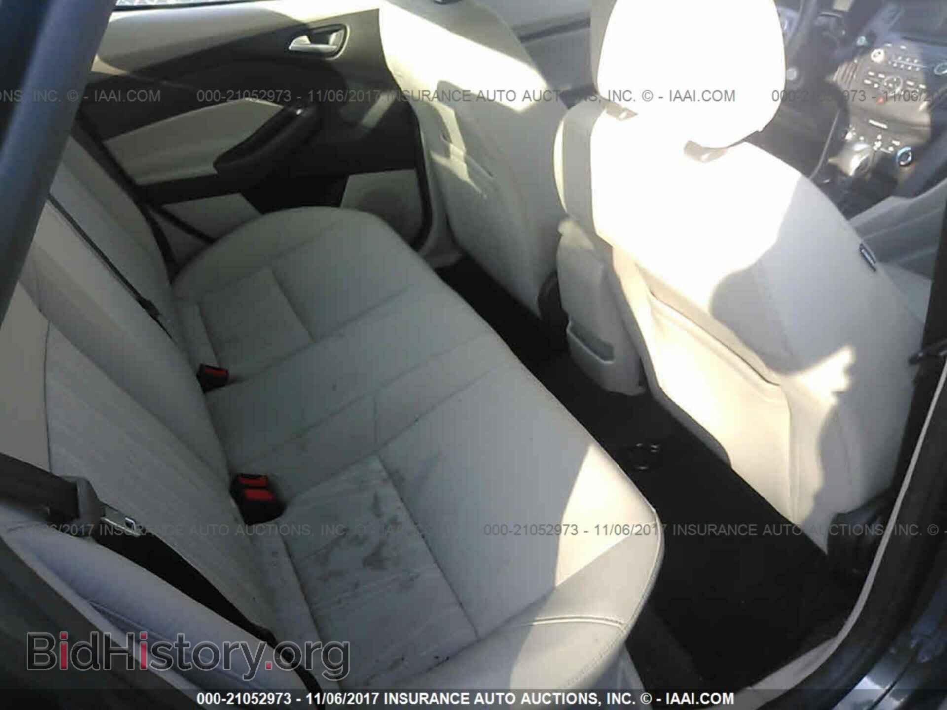 2016 Ford Focus - VIN: 1FADP3F29GL390070 - Photo 8