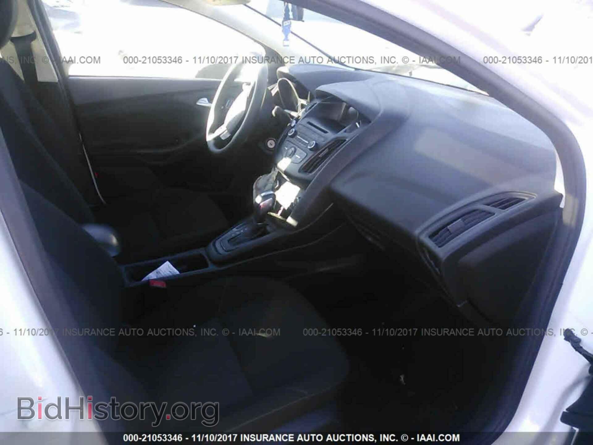 2015 Ford Focus - VIN: 1FADP3F23FL204019 - Photo 5