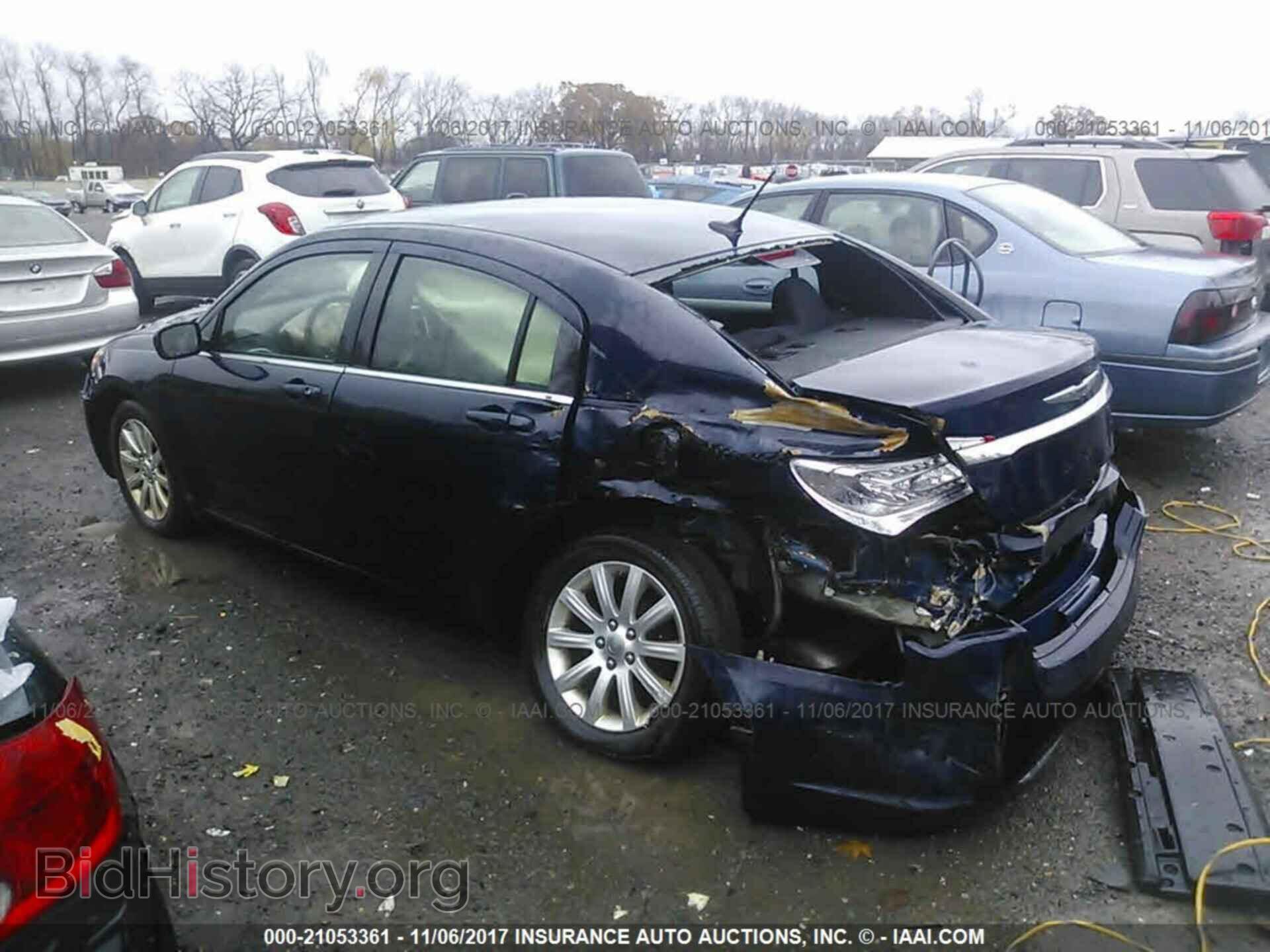 2013 Chrysler 200 - VIN: 1C3CCBBB7DN654795 - Photo 3