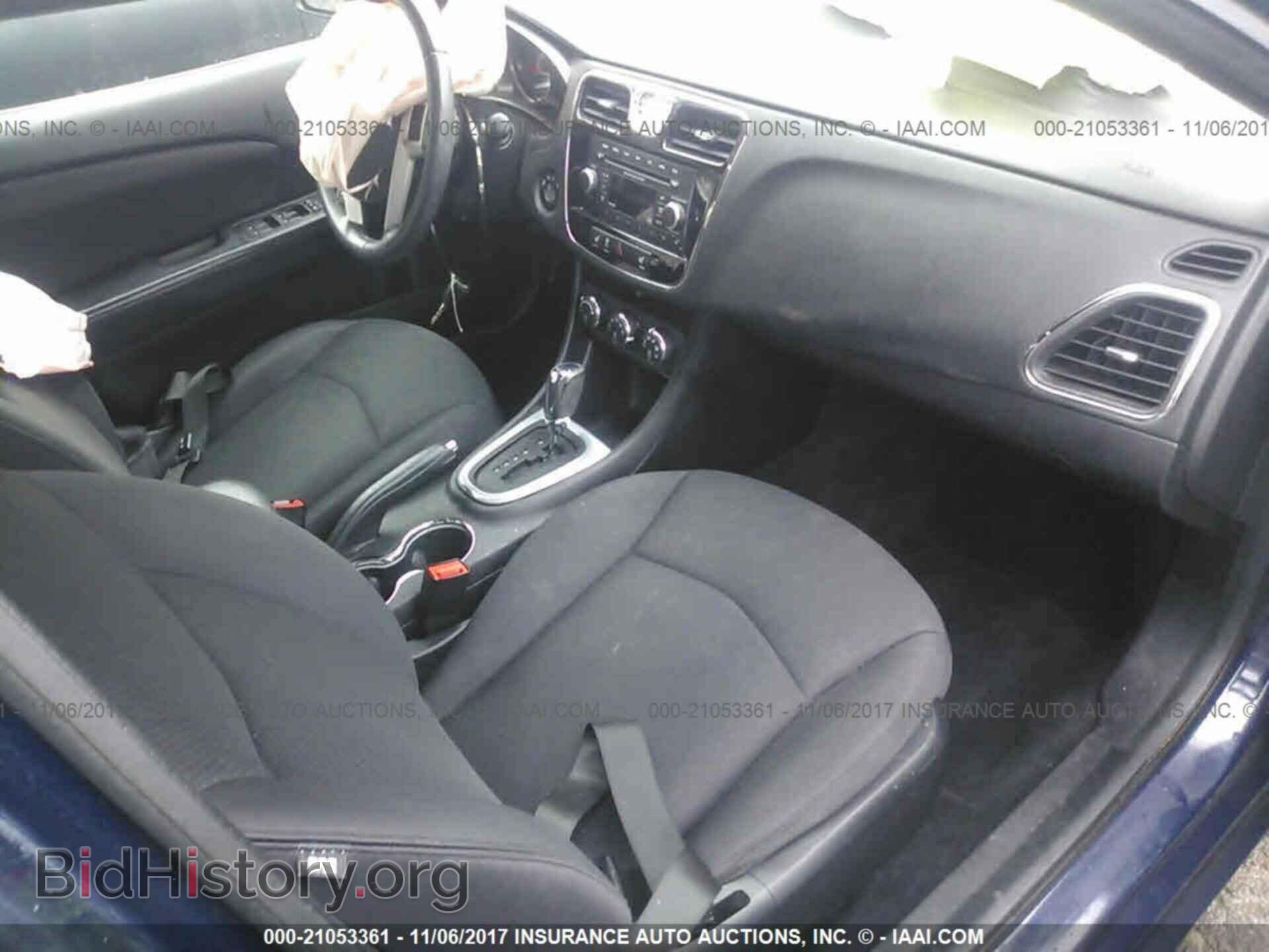 2013 Chrysler 200 - VIN: 1C3CCBBB7DN654795 - Photo 5