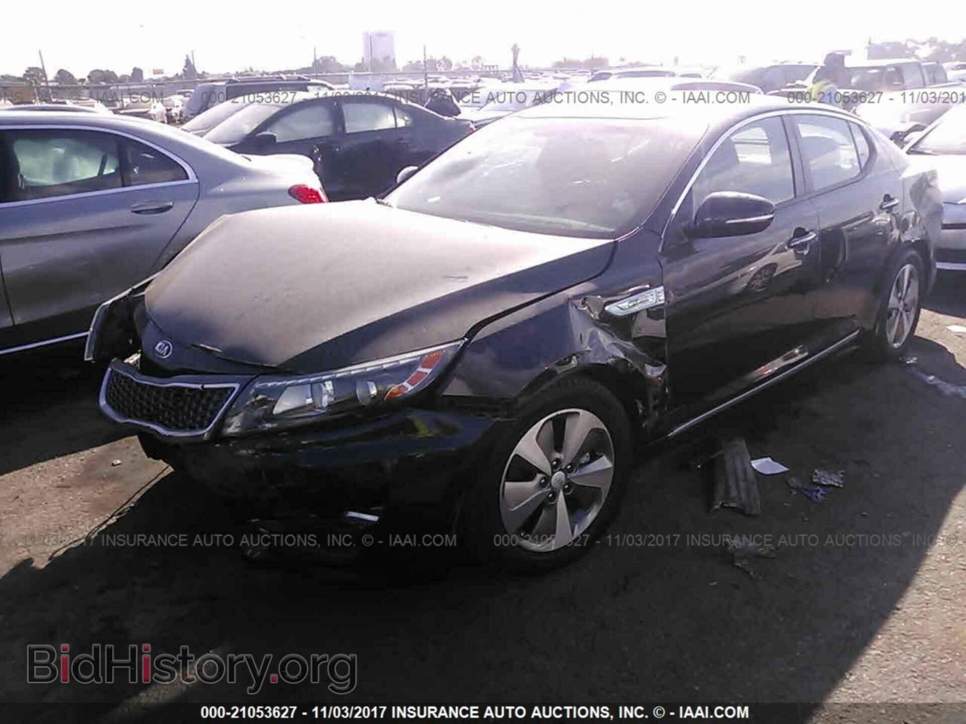 2014 Kia Optima - VIN: KNAGN4AD8E5074878 - Photo 2