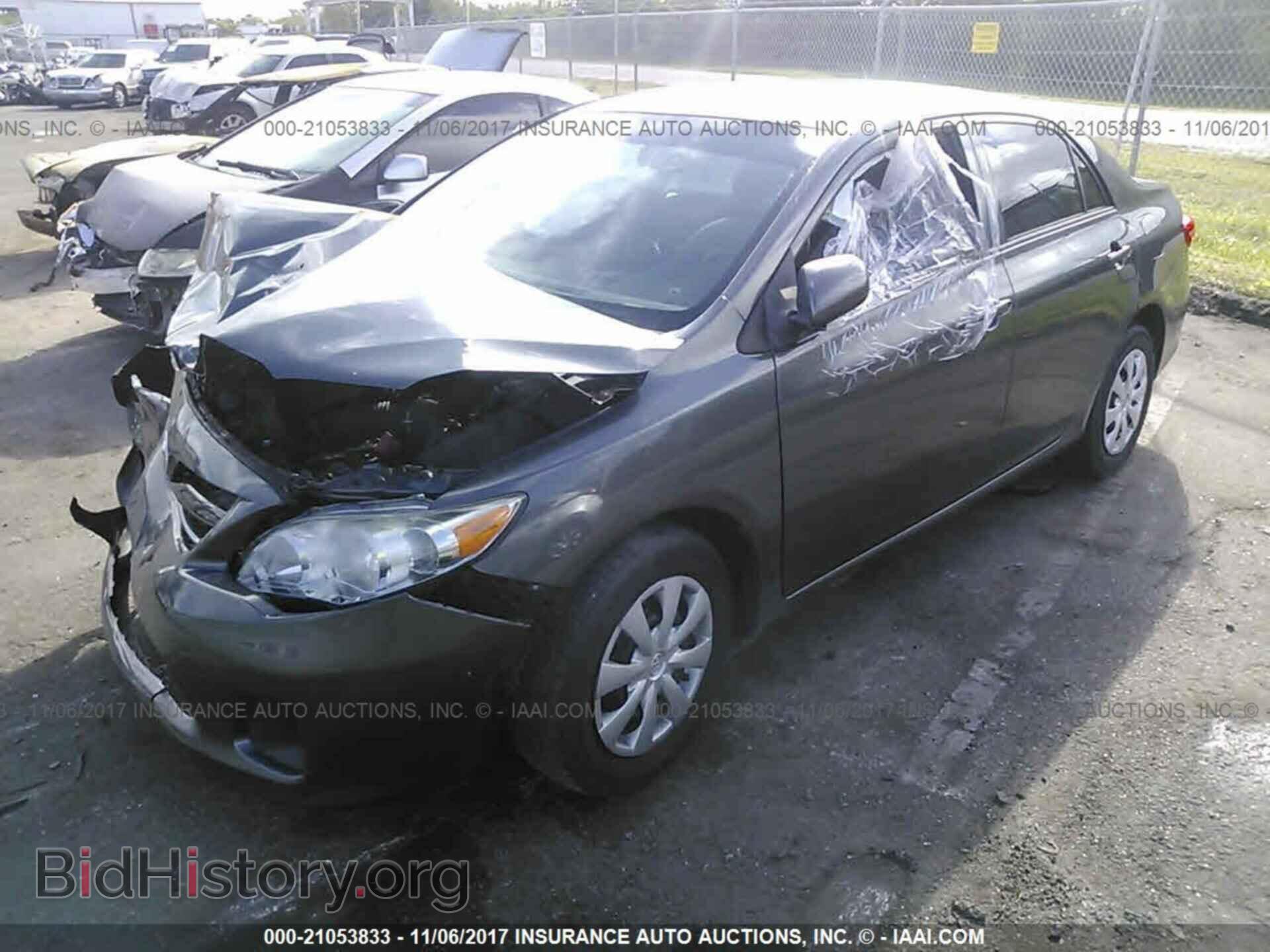 2013 Toyota Corolla - VIN: 2T1BU4EE4DC120341 - Фото 2