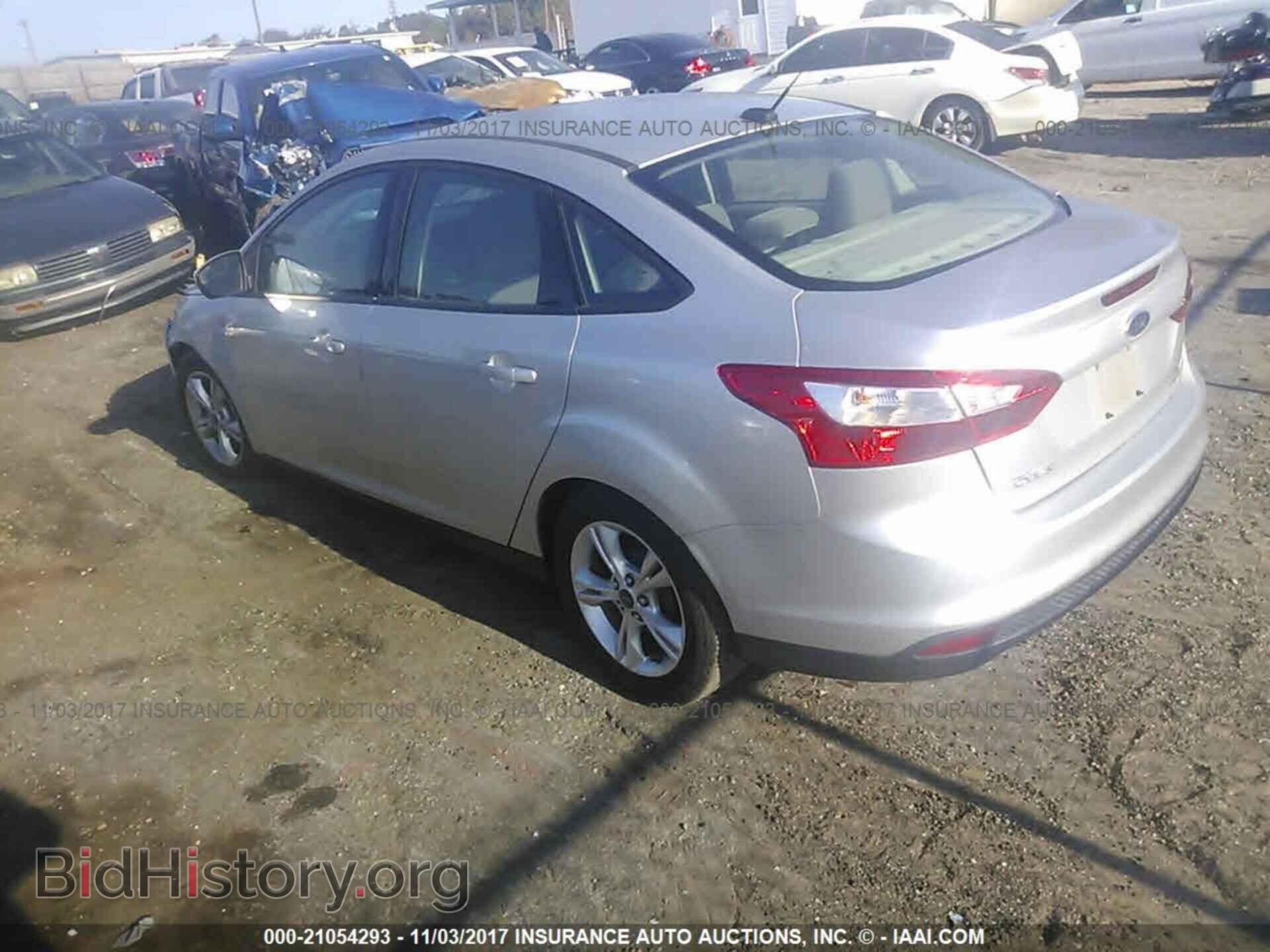 2014 Ford Focus - VIN: 1FADP3F26EL113017 - Фото 3