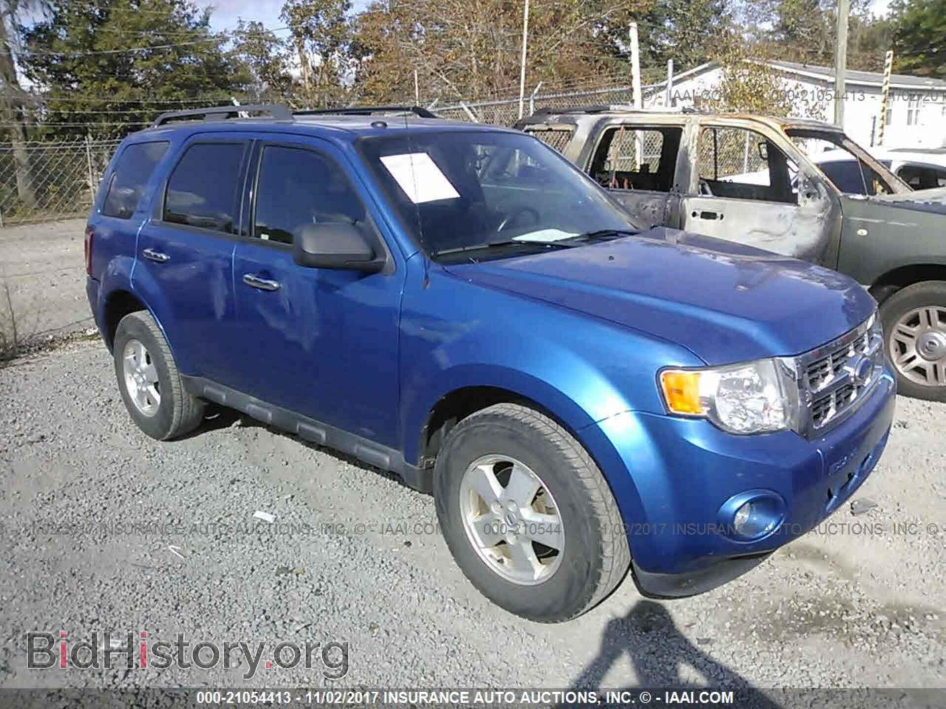 Photo 1FMCU0D73BKC29249 - Ford Escape 2011