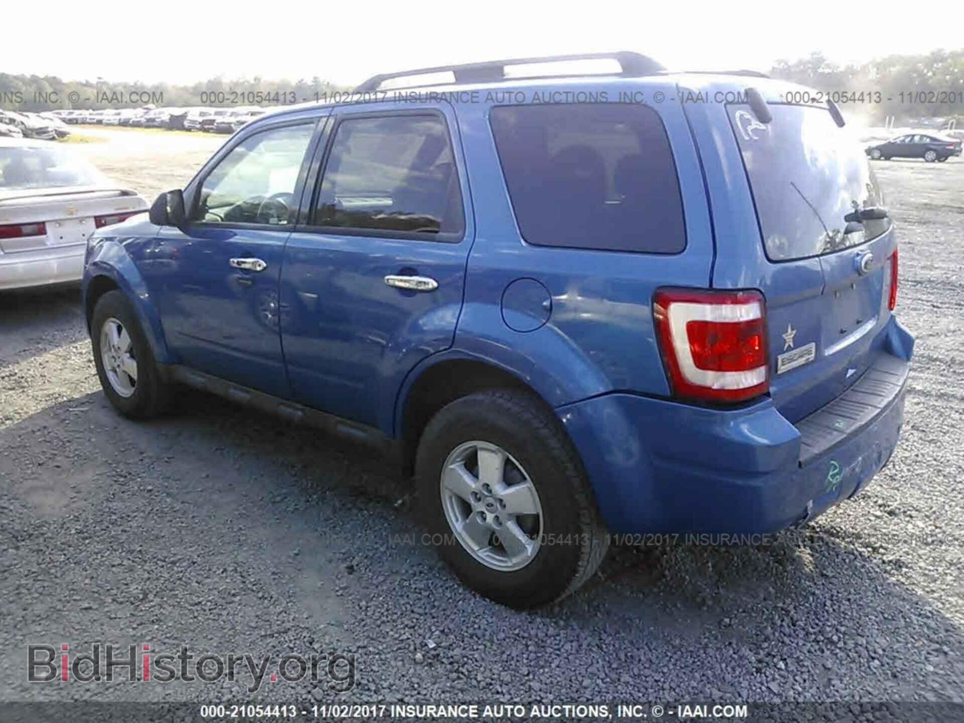 2011 Ford Escape - VIN: 1FMCU0D73BKC29249 - Photo 3