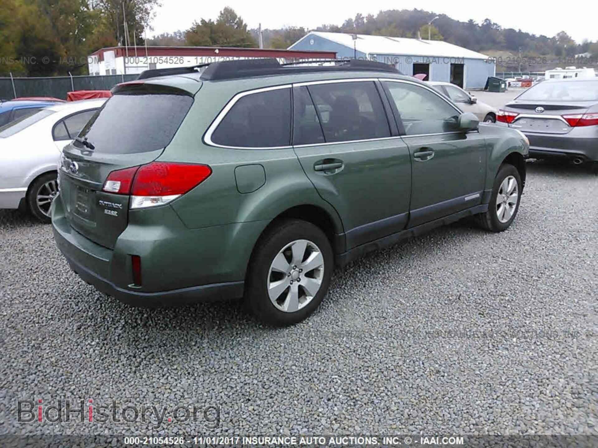 2011 Subaru Outback - VIN: 4S4BRBCC4B3445533 - Фото 4