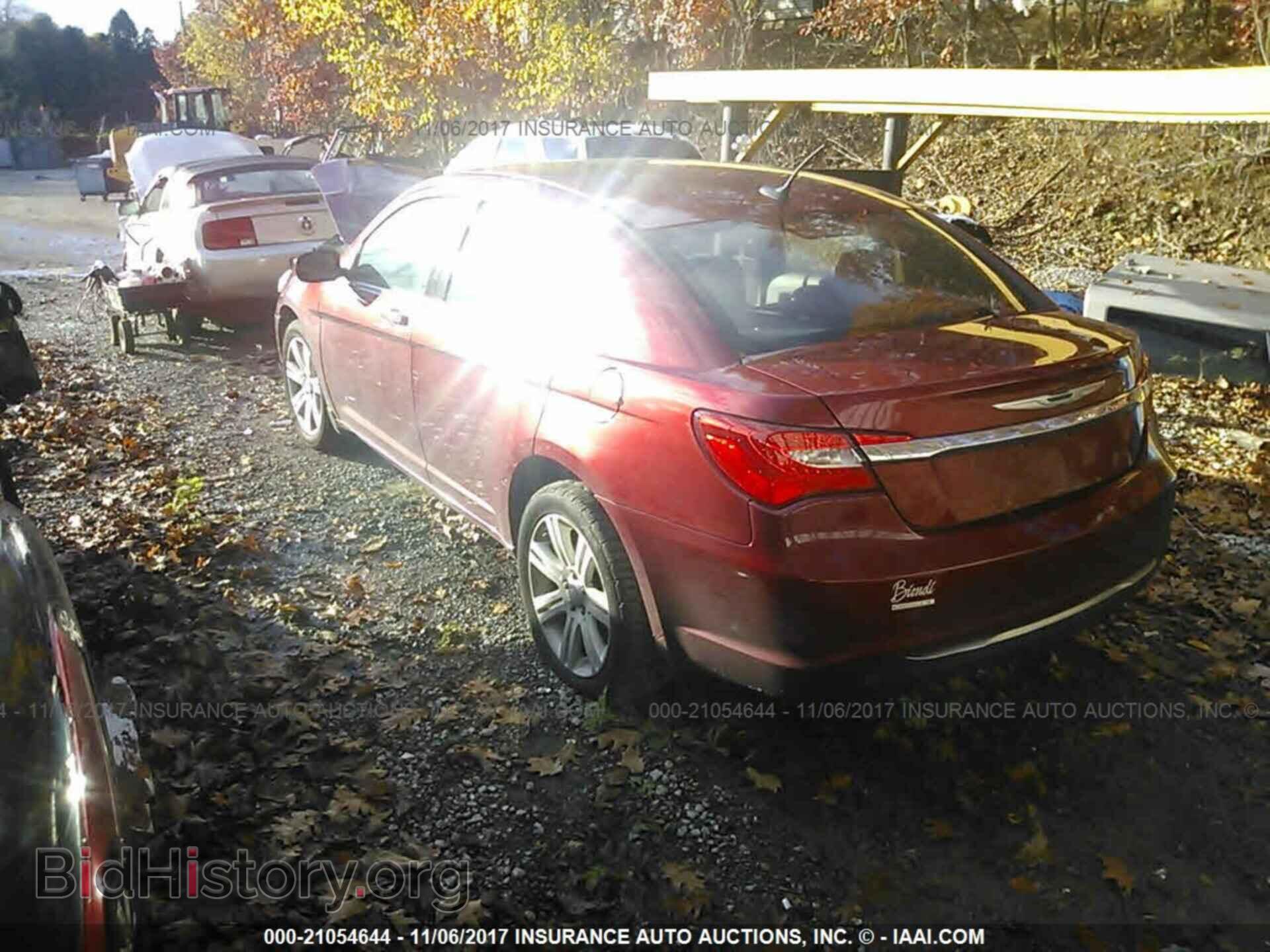 2013 Chrysler 200 - VIN: 1C3CCBAB9DN705120 - Фото 3