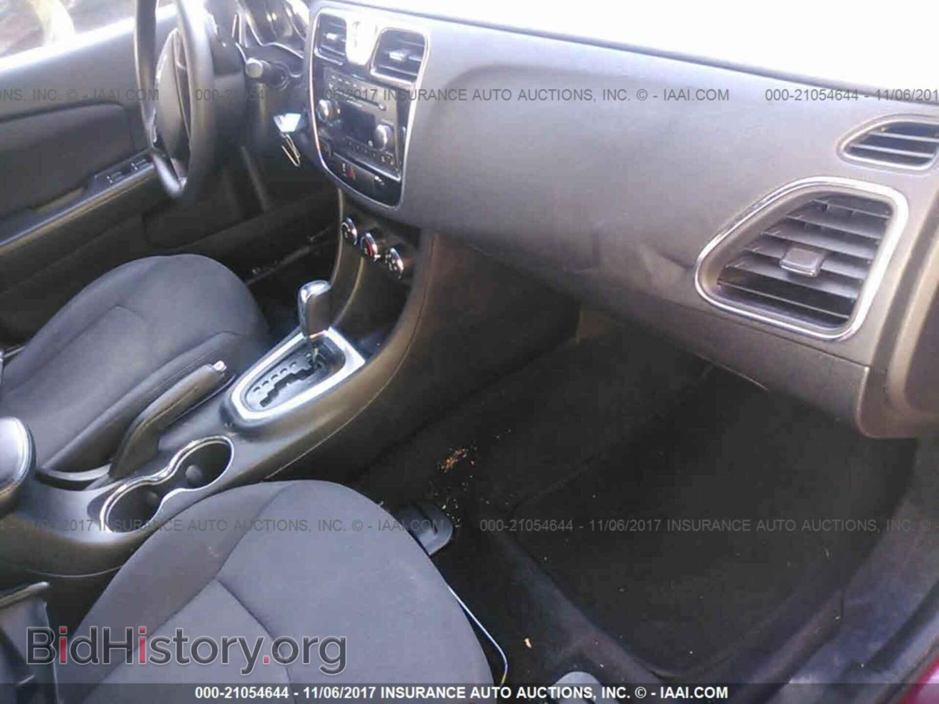 2013 Chrysler 200 - VIN: 1C3CCBAB9DN705120 - Фото 5