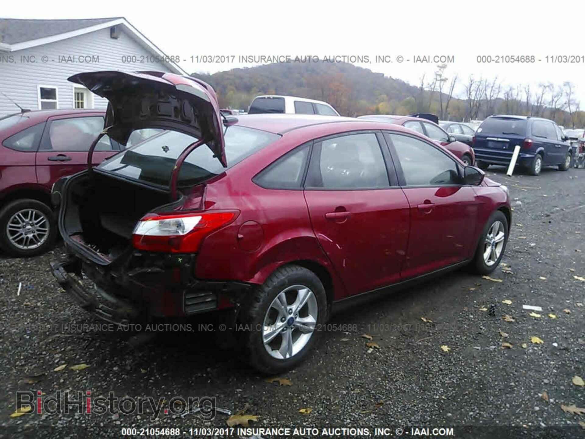 2012 Ford Focus - VIN: 1FAHP3F26CL109578 - Photo 4
