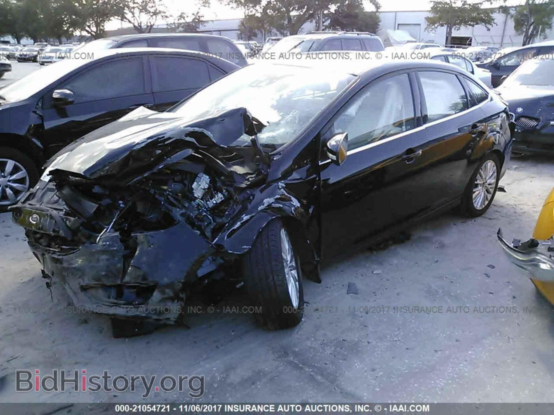 2016 Ford Focus - VIN: 1FADP3J28GL232794 - Фото 2