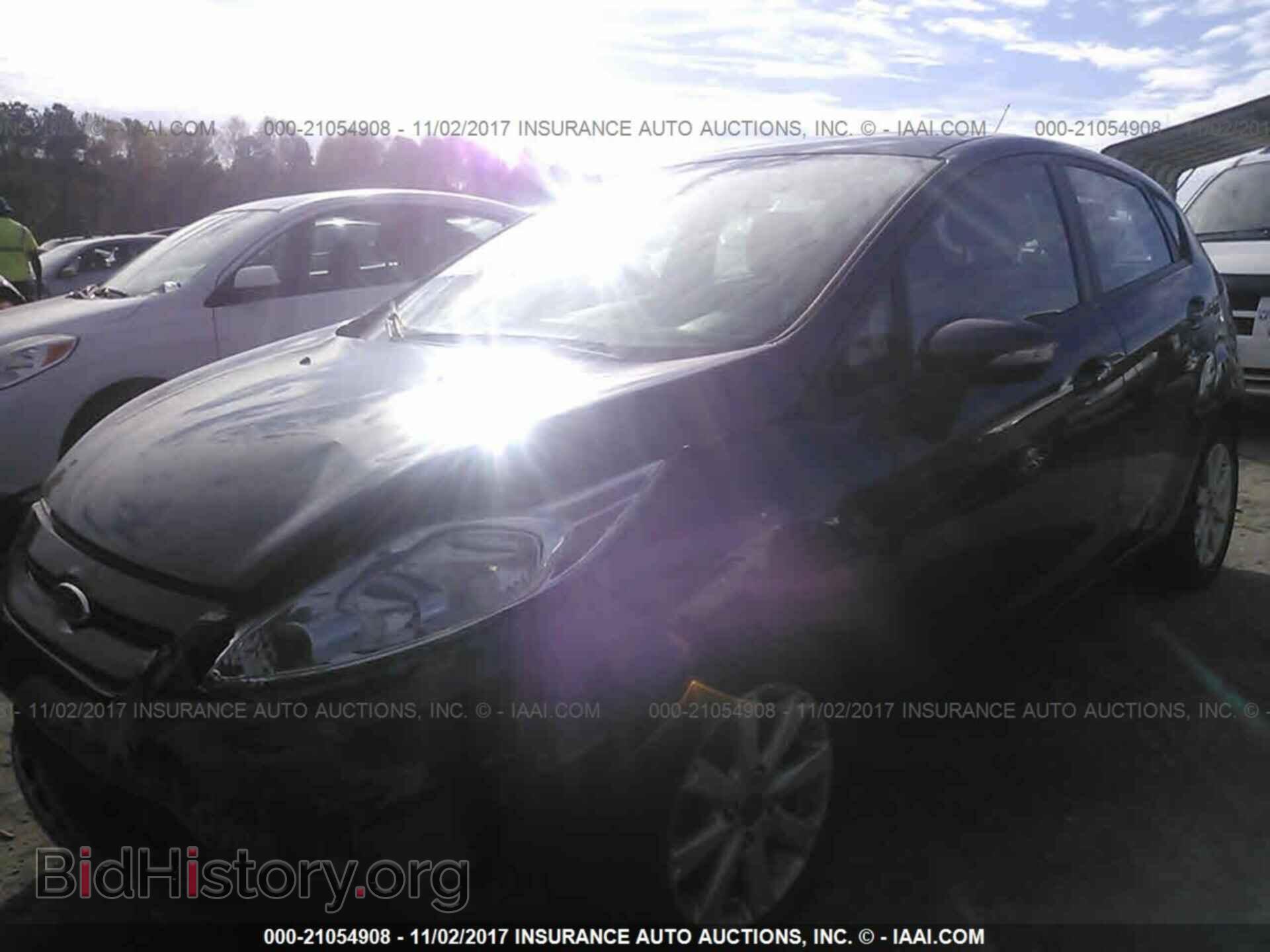 2013 Ford Fiesta - VIN: 3FADP4EJXDM215853 - Фото 2