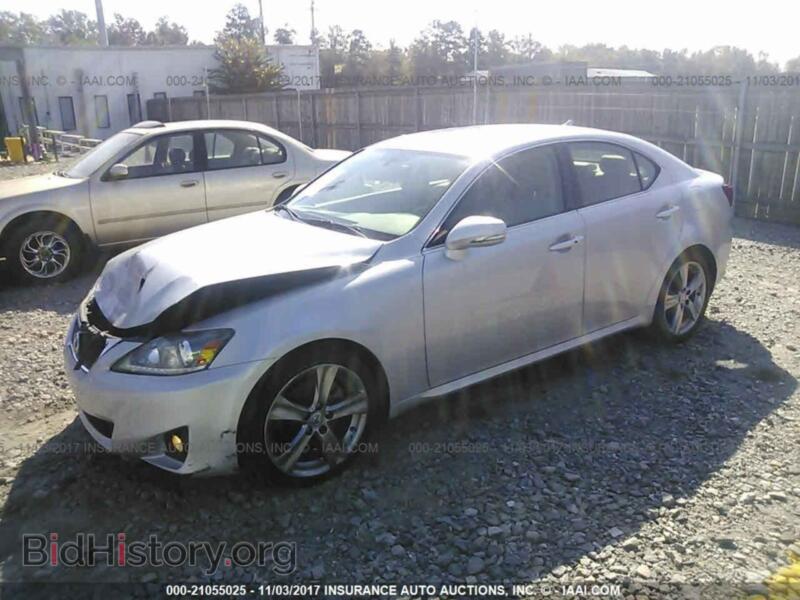 2012 Lexus IS (VIN JTHBF5C25C5173567) — photo 2 of 10