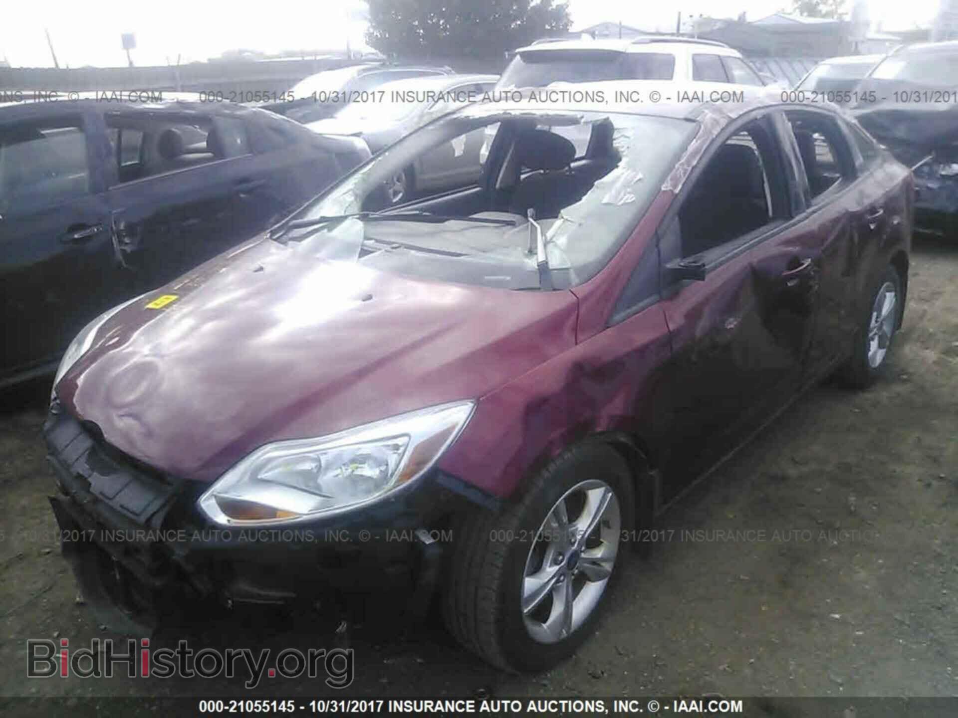 2013 Ford Focus - VIN: 1FADP3F23DL350255 - Photo 2