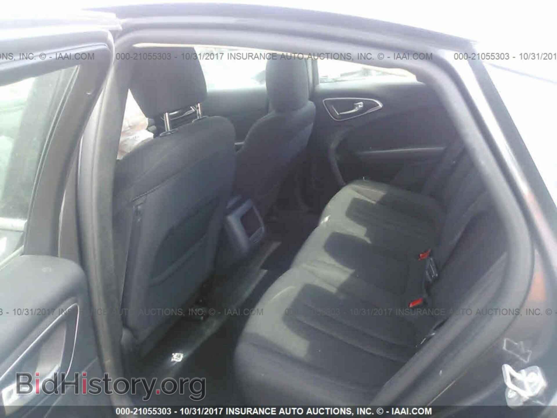 2015 Chrysler 200 - VIN: 1C3CCCAB2FN718557 - Photo 8