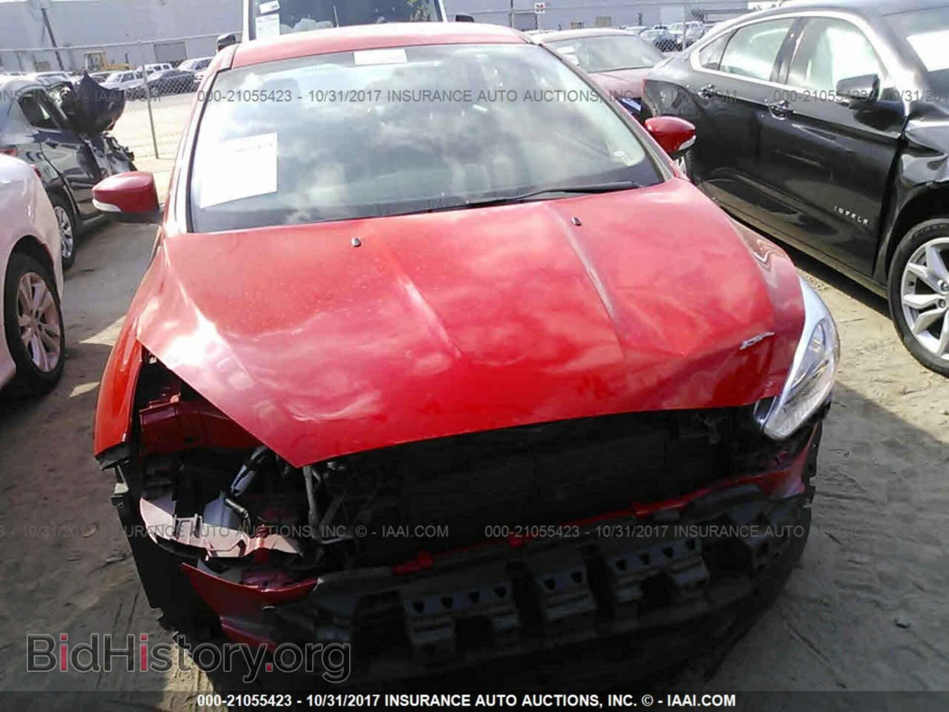 2016 Ford Focus - VIN: 1FADP3F29GL338390 - Photo 6