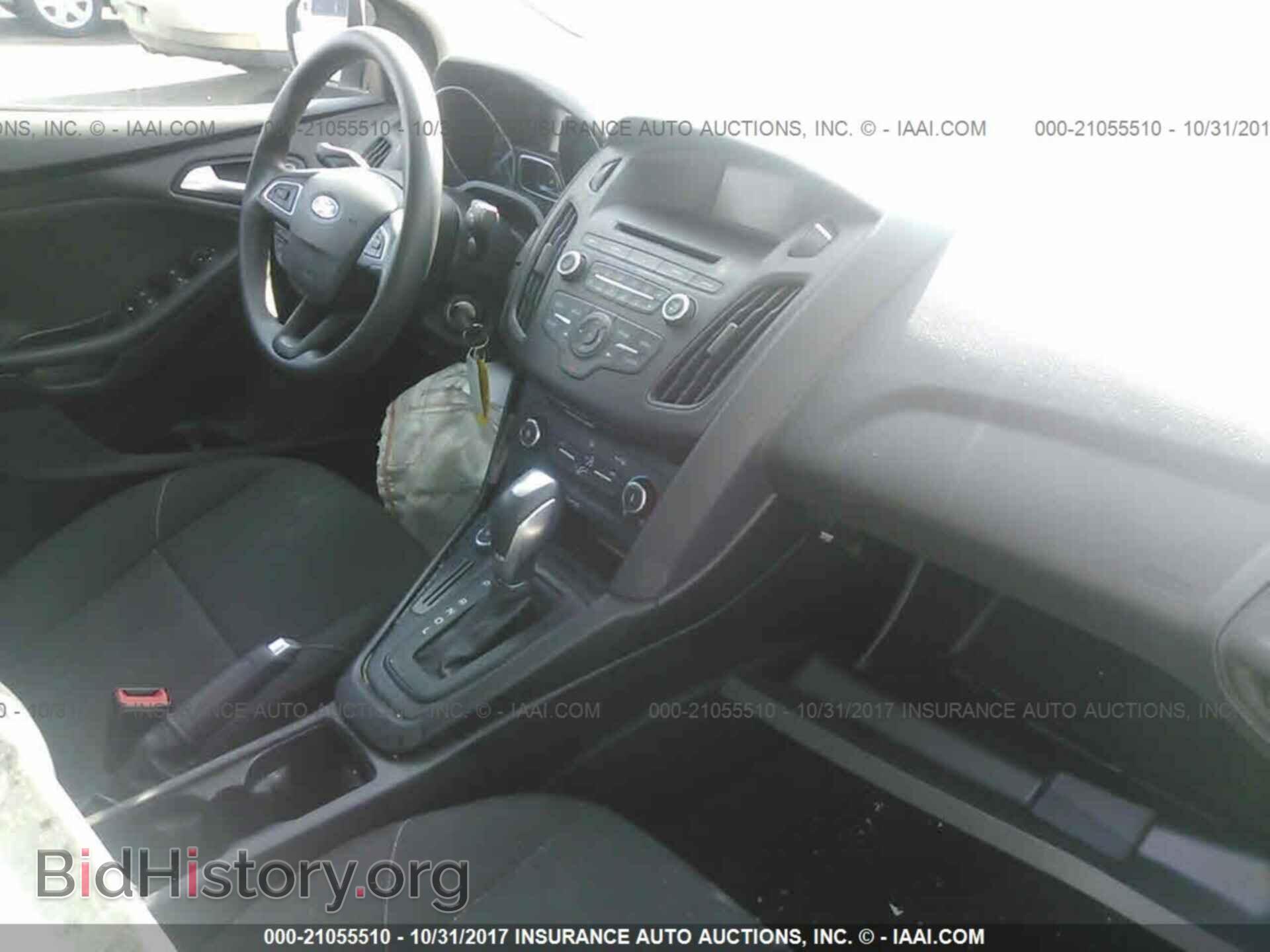 2016 Ford Focus - VIN: 1FADP3F2XGL303034 - Фото 5
