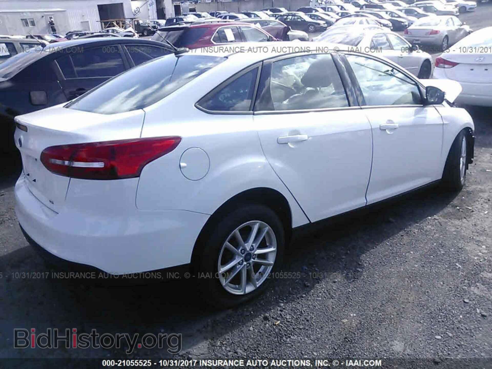 2016 Ford Focus - VIN: 1FADP3F26GL341151 - Фото 4