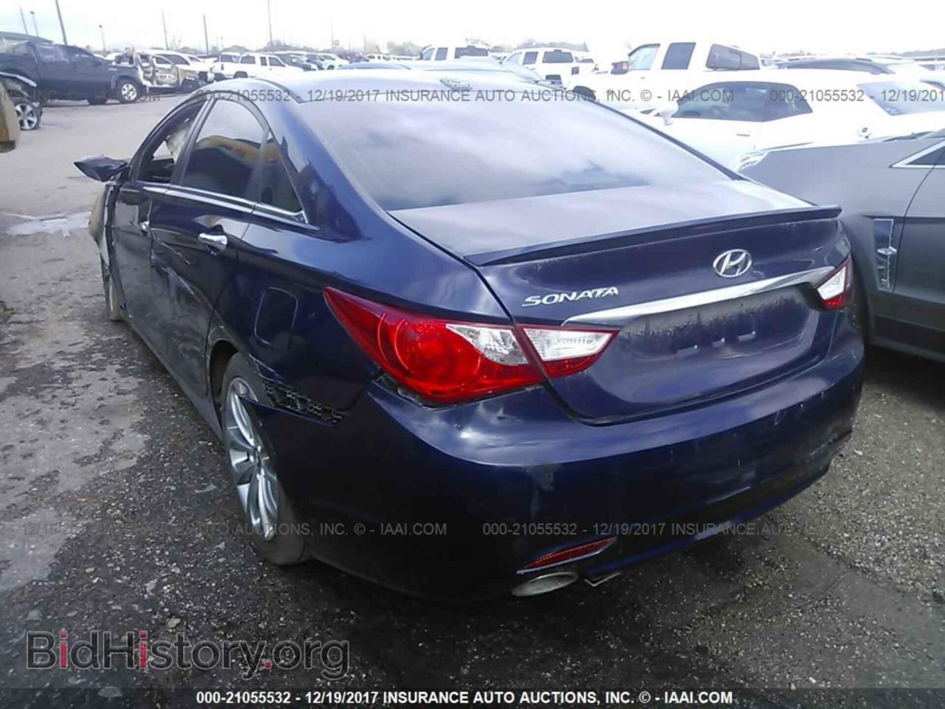 2012 Hyundai Sonata - VIN: 5NPEC4AC5CH428005 - Photo 3