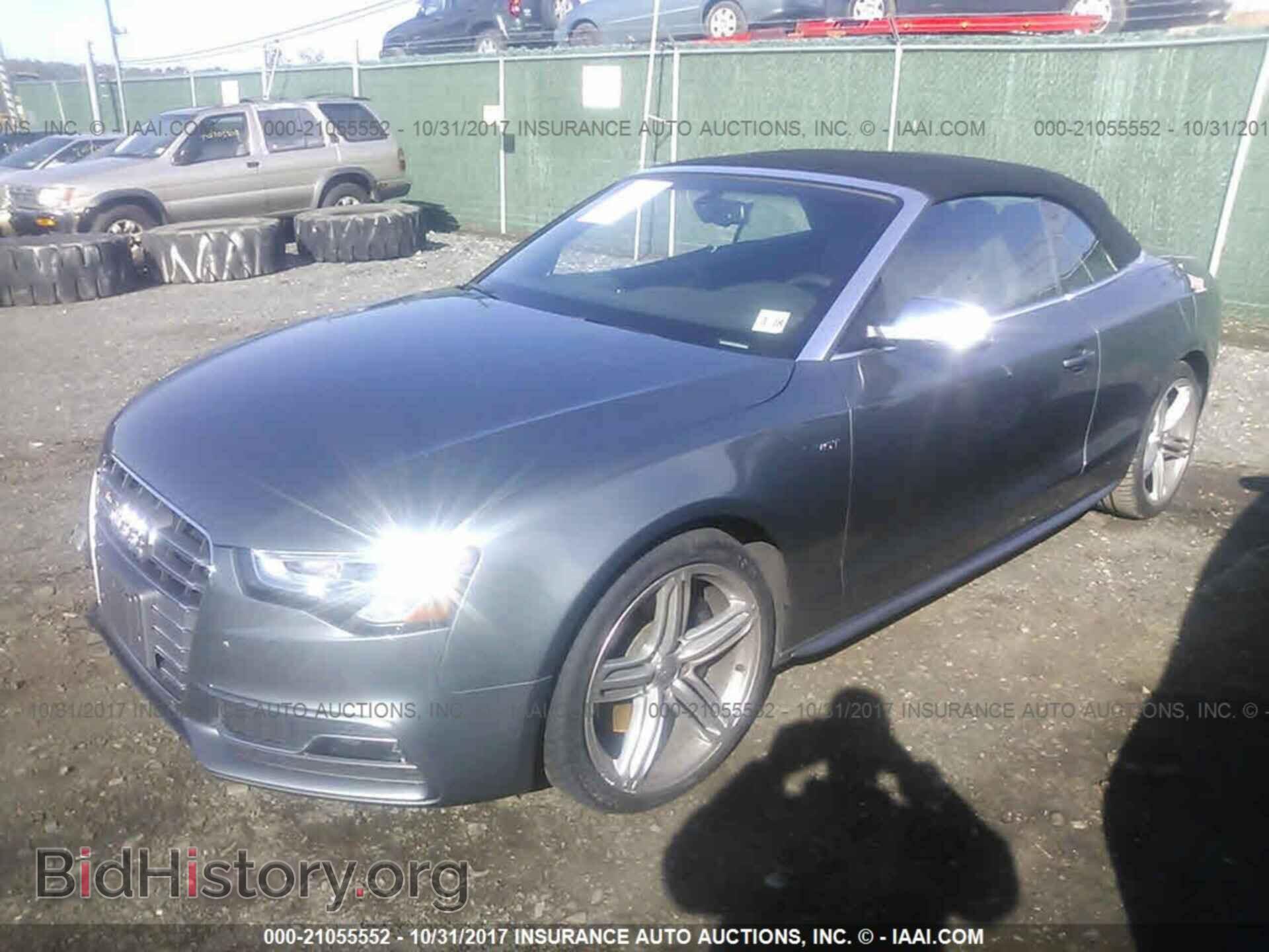 2013 Audi S5 - VIN: WAUCGAFH8DN007165 - Фото 2