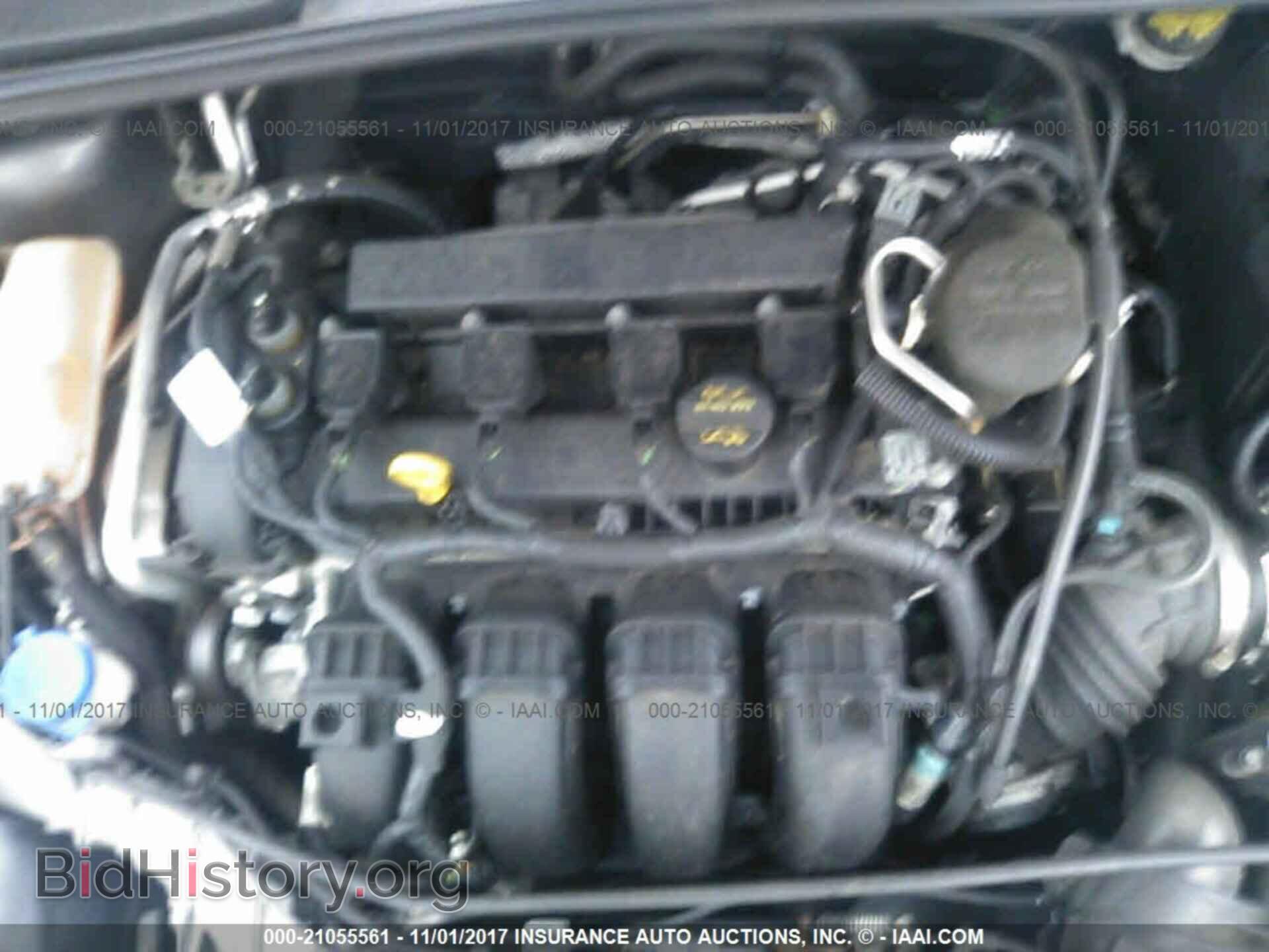 2012 Ford Focus - VIN: 1FAHP3F21CL233810 - Photo 10