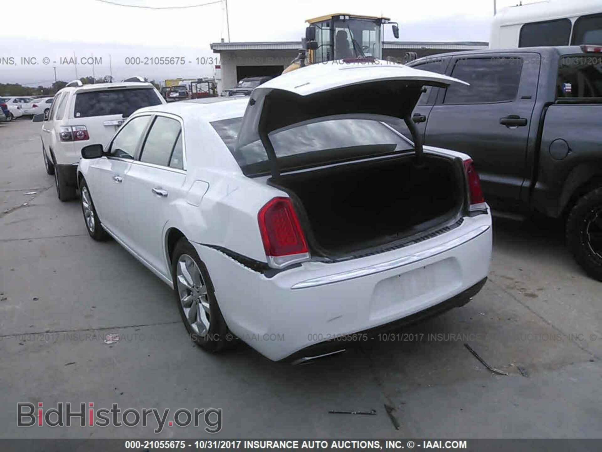2017 Chrysler 300c - VIN: 2C3CCAKG2HH637505 - Фото 3