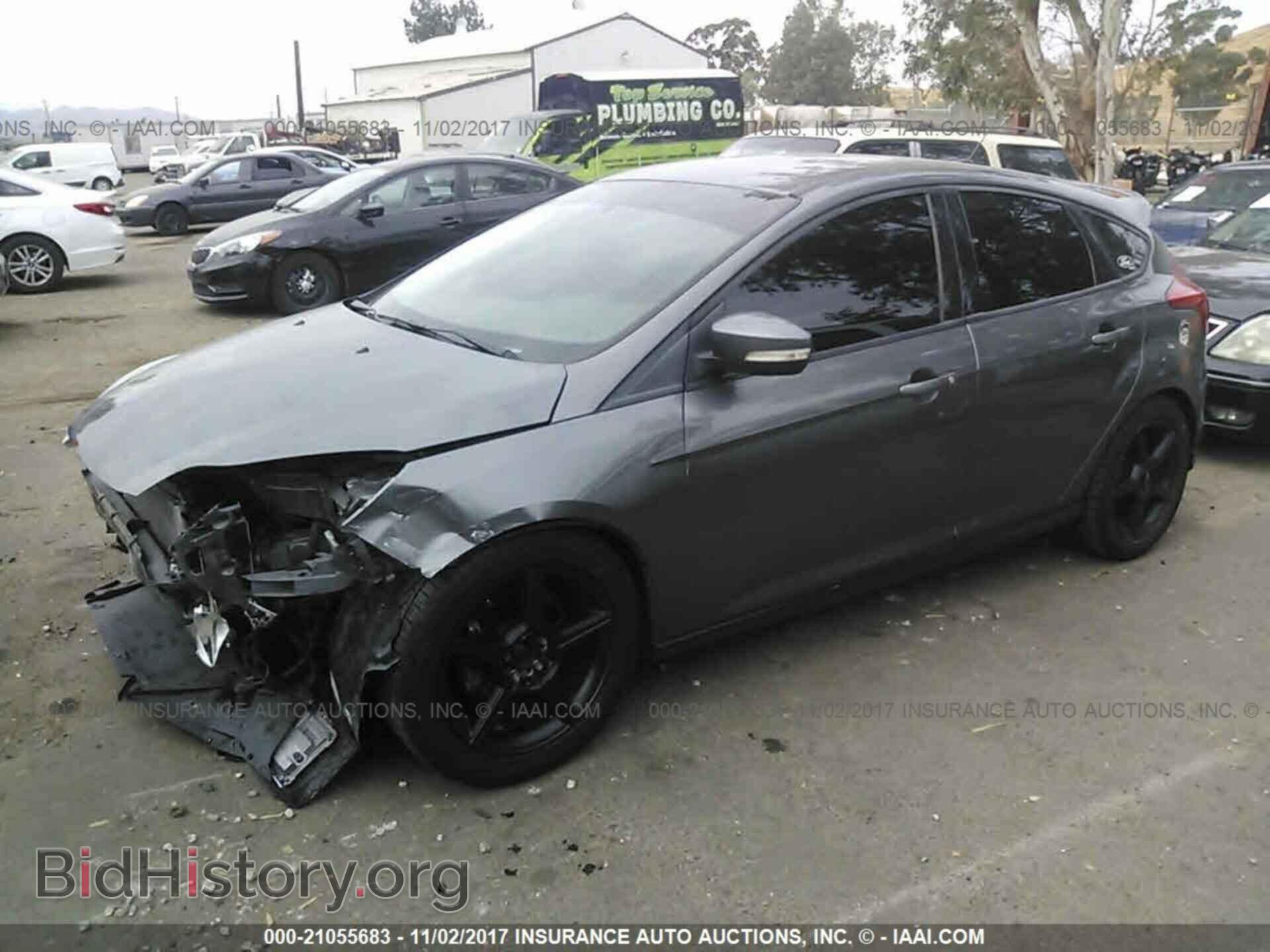 2013 Ford Focus - VIN: 1FADP3K2XDL185245 - Photo 2