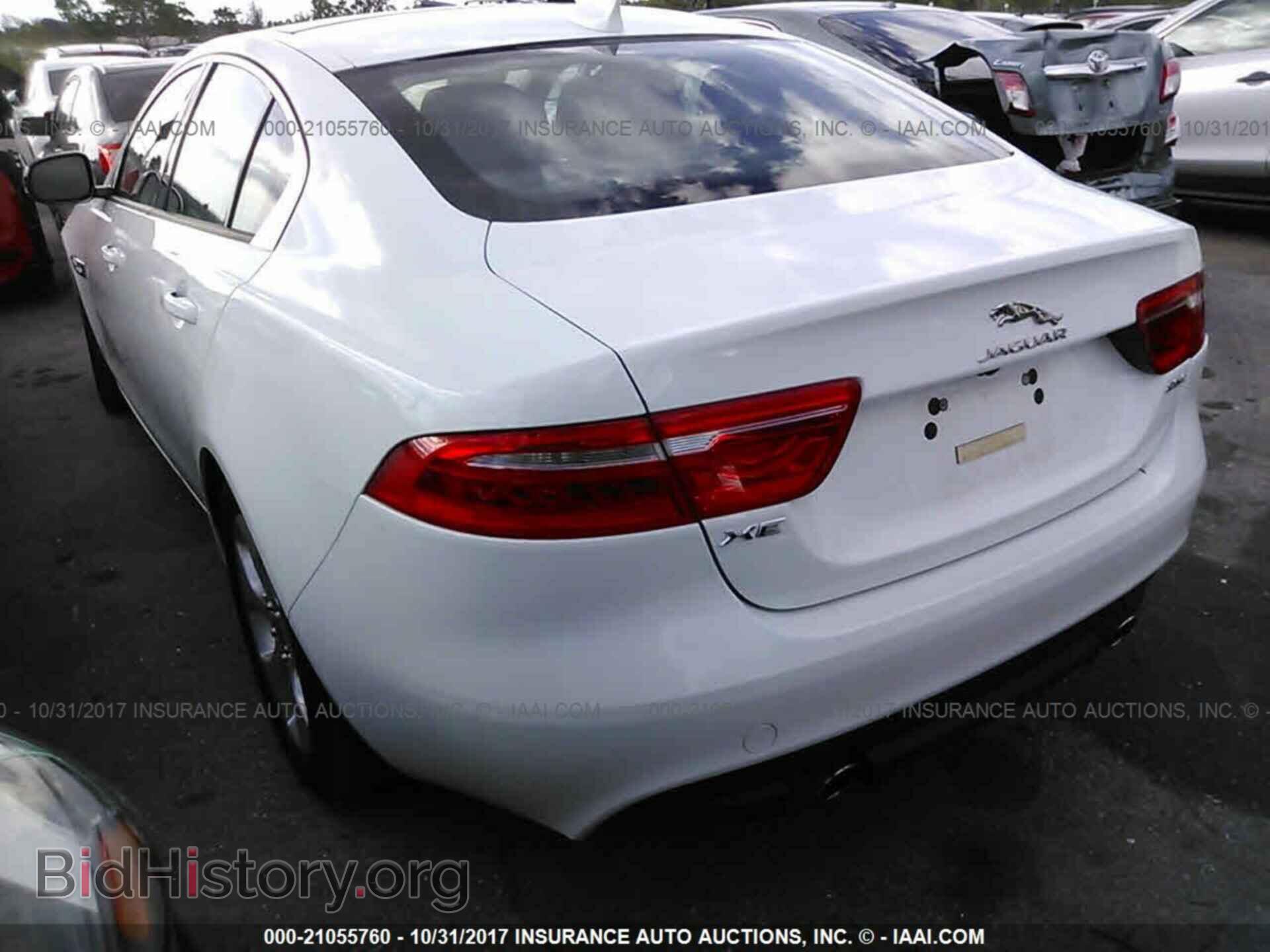 2017 Jaguar Xe - VIN: SAJAR4BG4HA977449 - Photo 3
