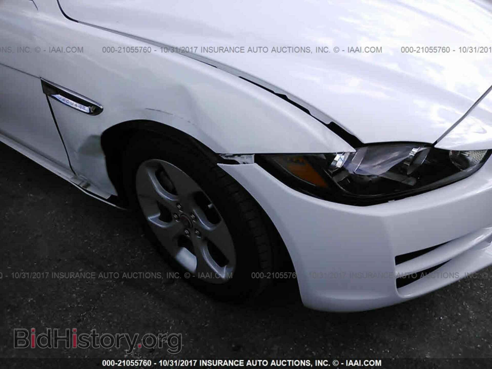 2017 Jaguar Xe - VIN: SAJAR4BG4HA977449 - Photo 6