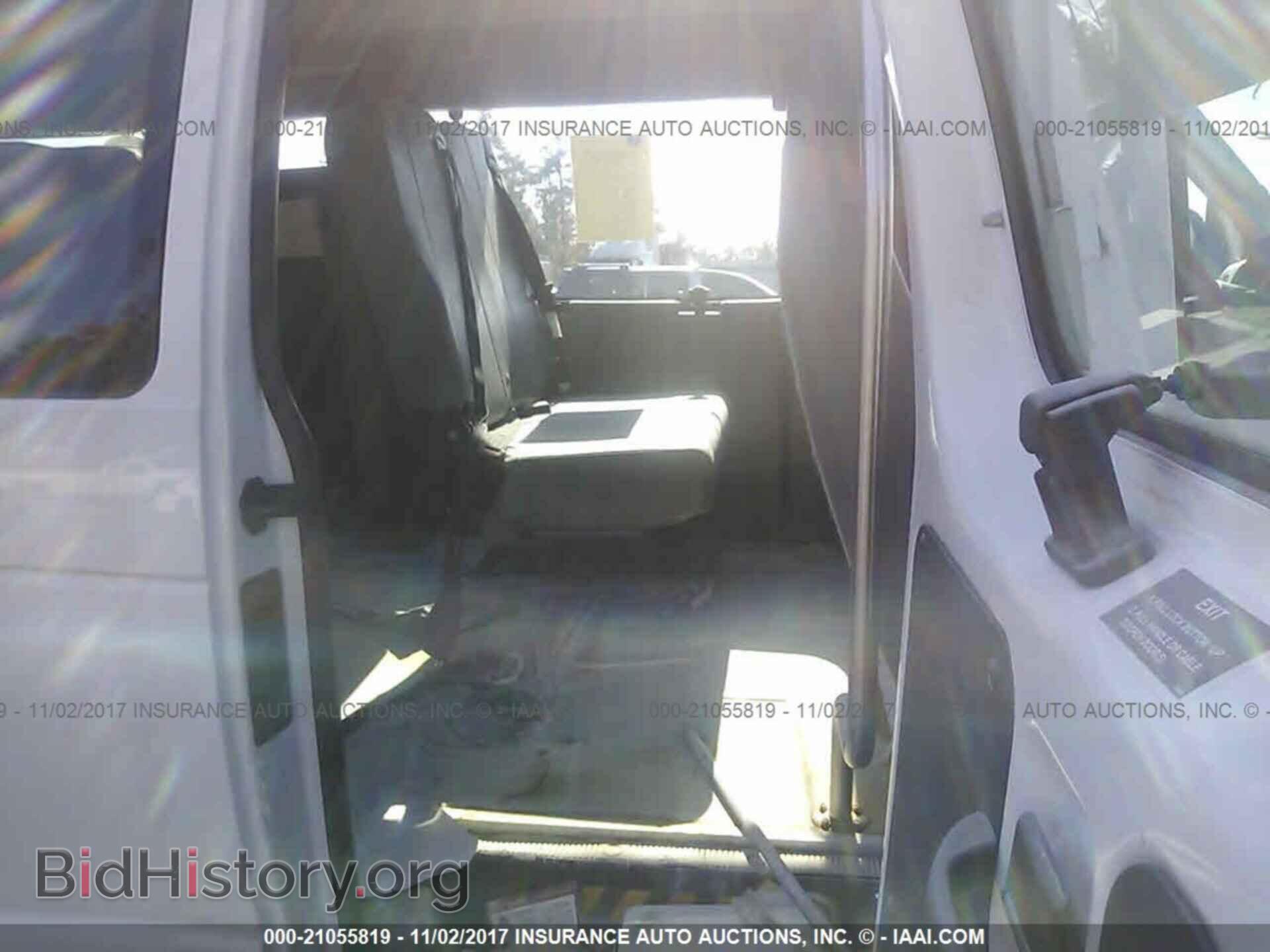 2011 Ford Econoline - VIN: 1FTSS3ELXBDB01775 - Photo 8
