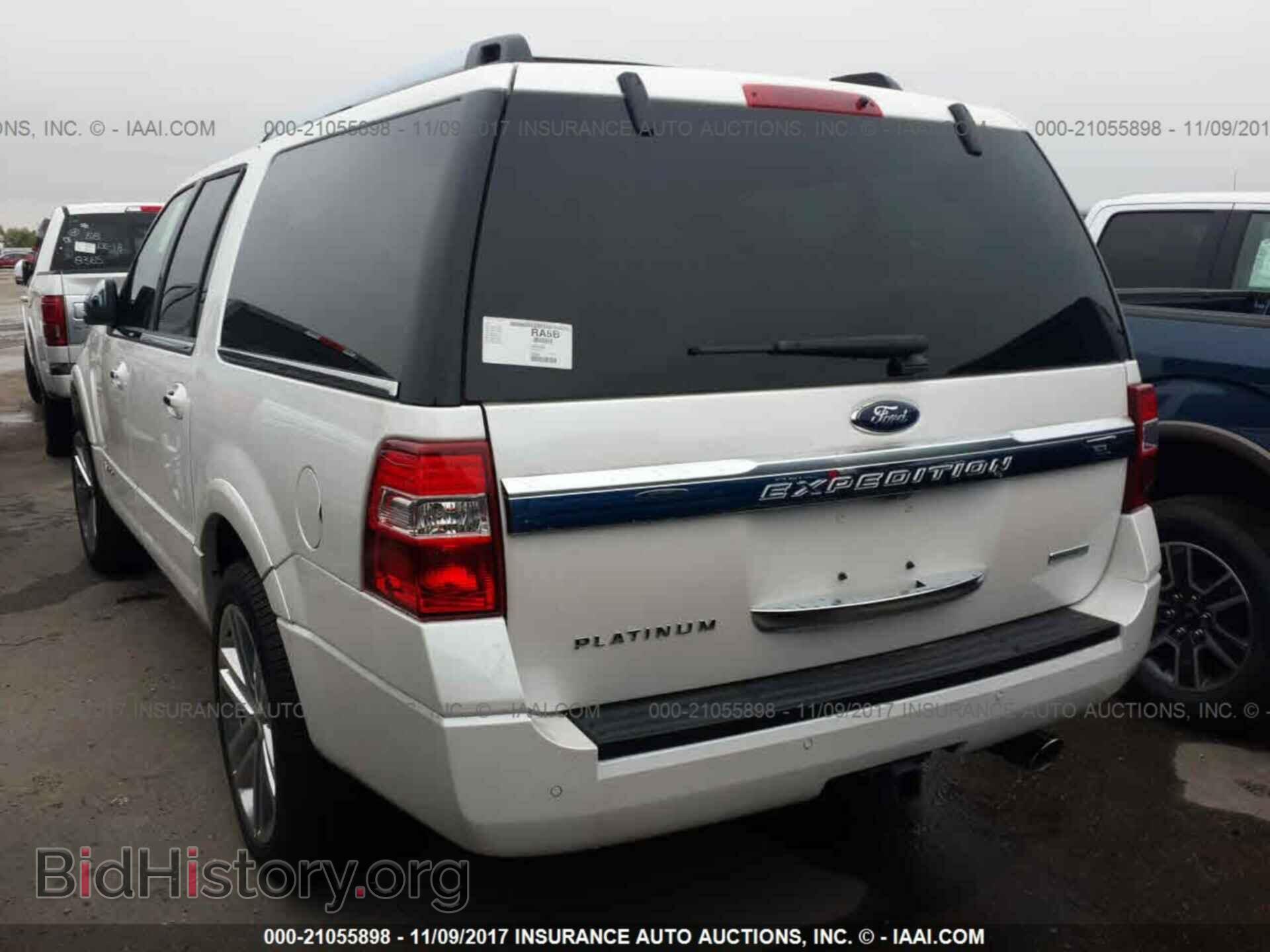 2017 Ford Expedition - VIN: 1FMJK1LT3HEA77465 - Фото 3