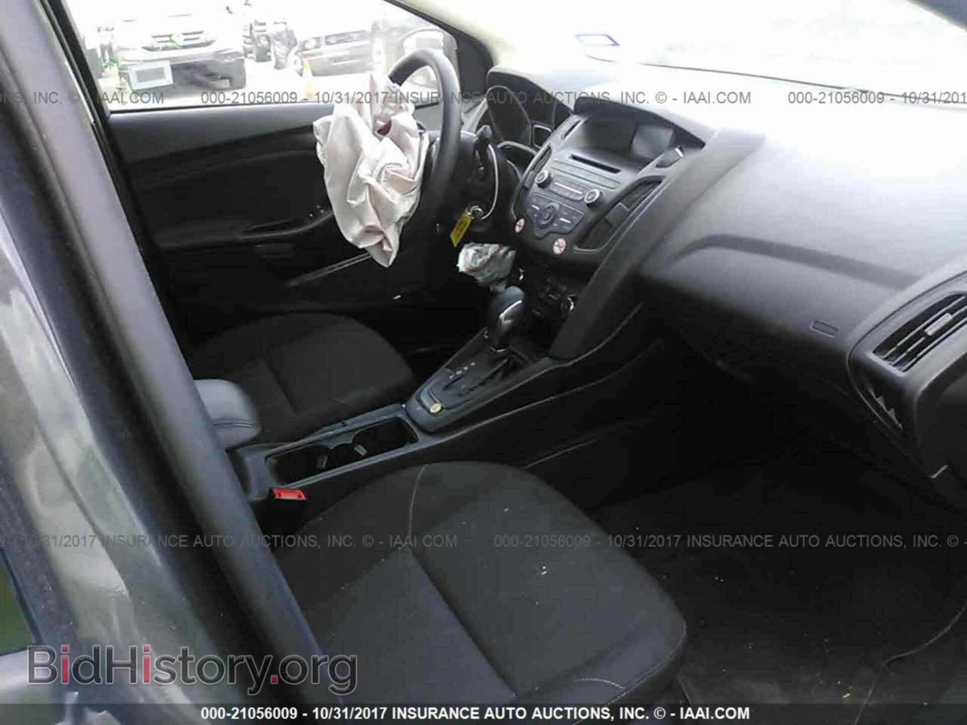 2017 Ford Focus - VIN: 1FADP3F29HL232491 - Photo 5